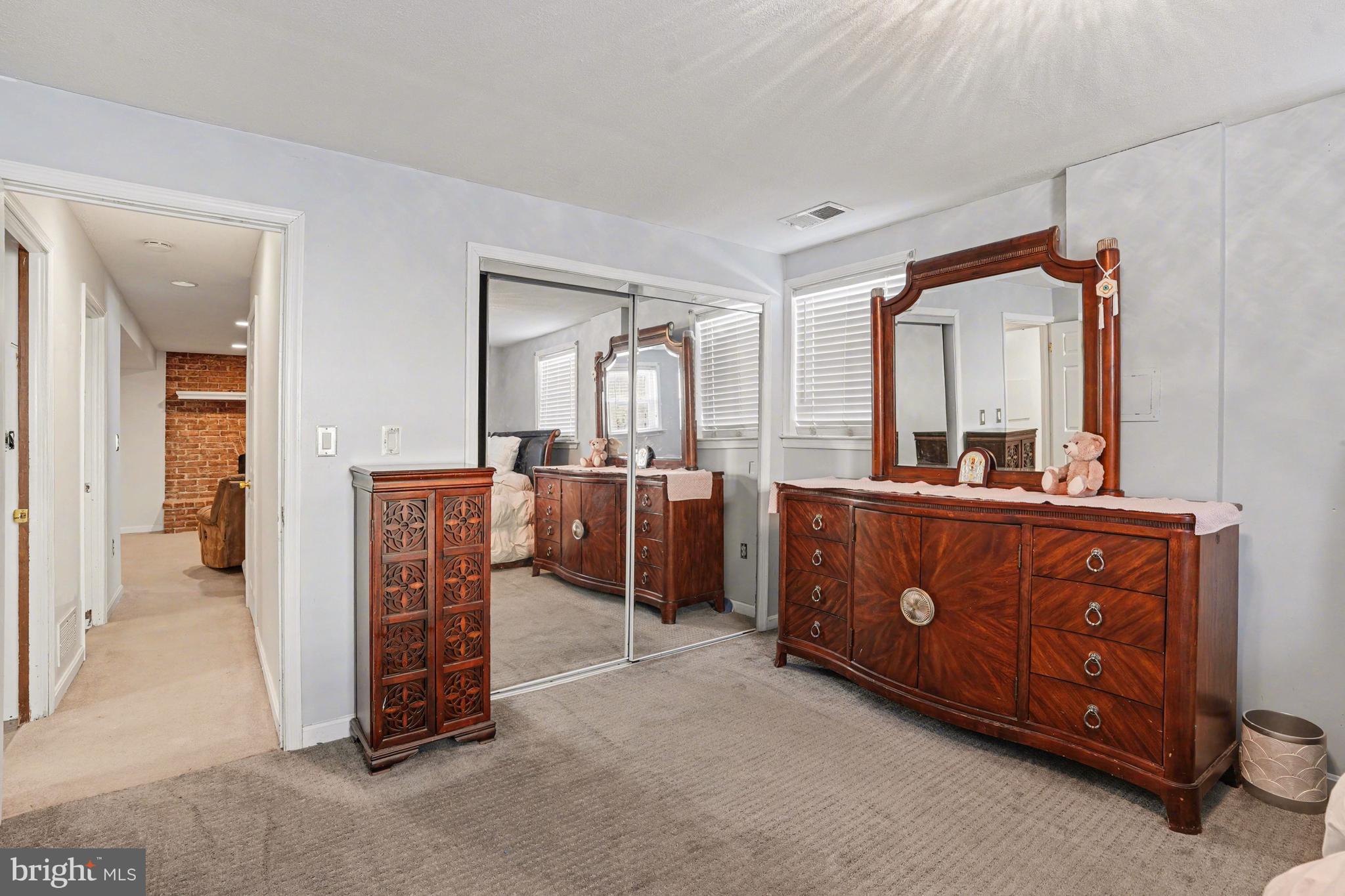 PERRY HALL - Residential