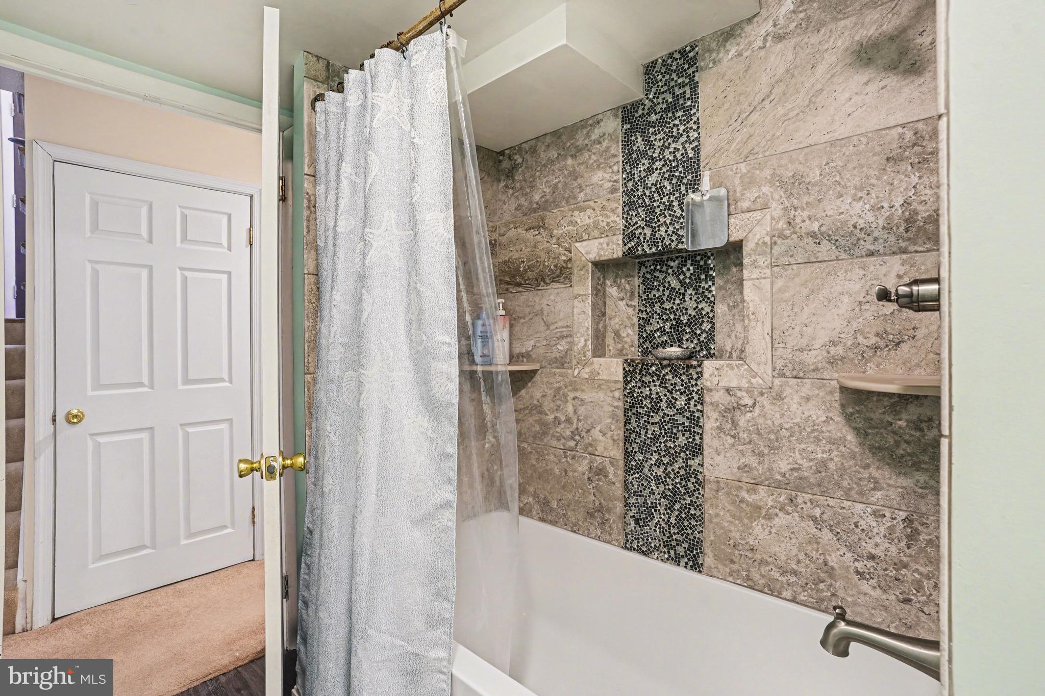 PERRY HALL - Residential