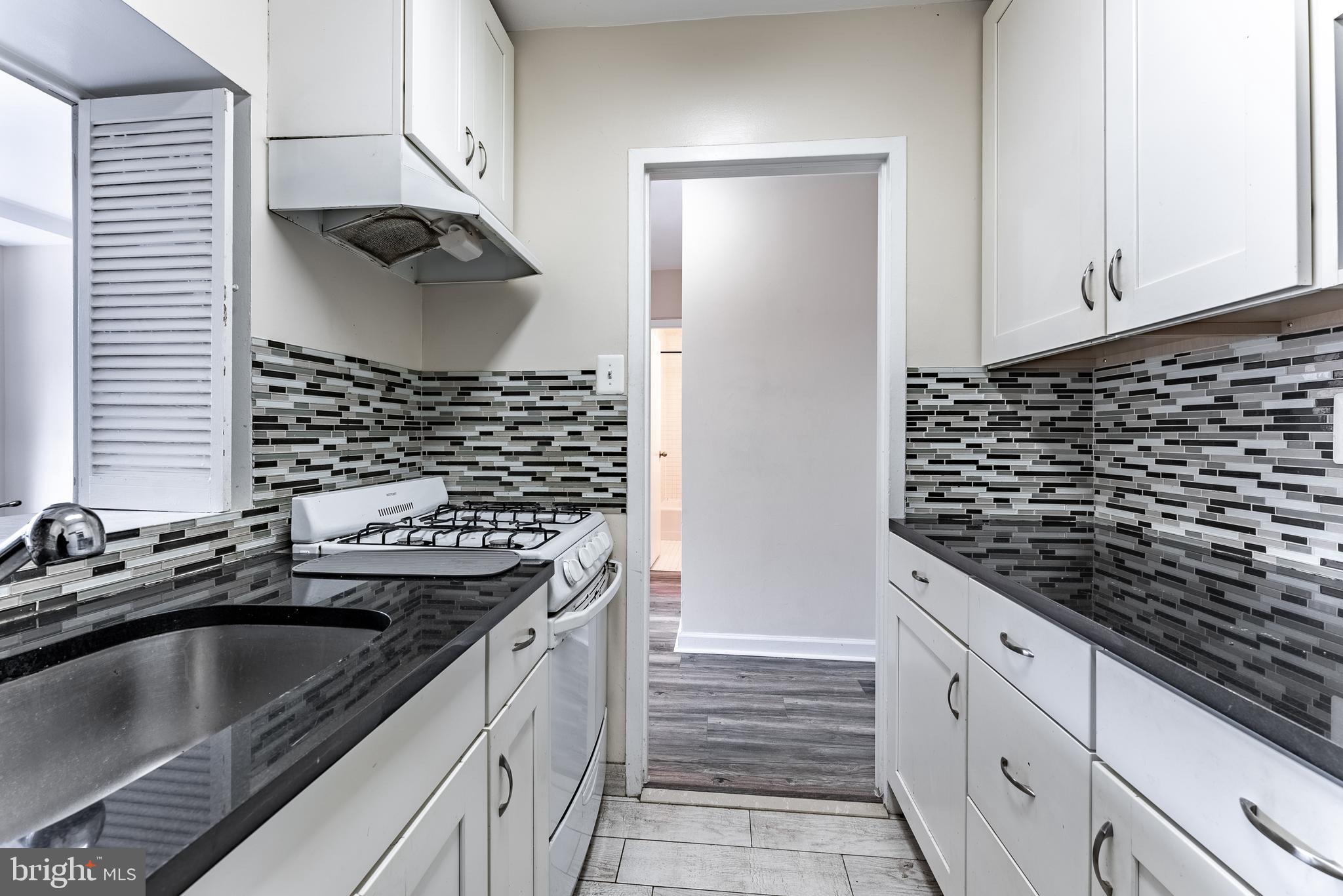 RIVER PLACE - Residential