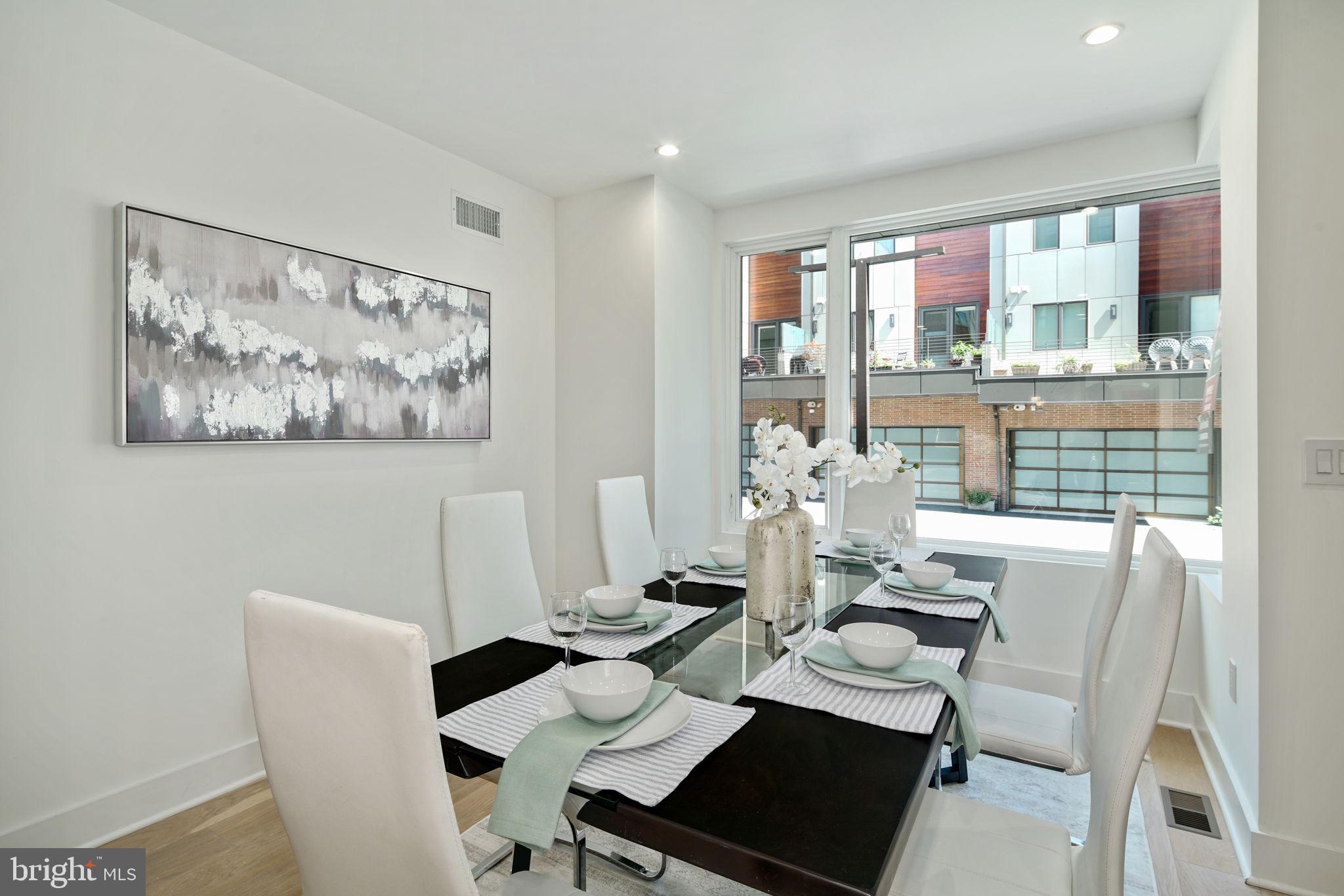 SOCIETY HILL - Residential