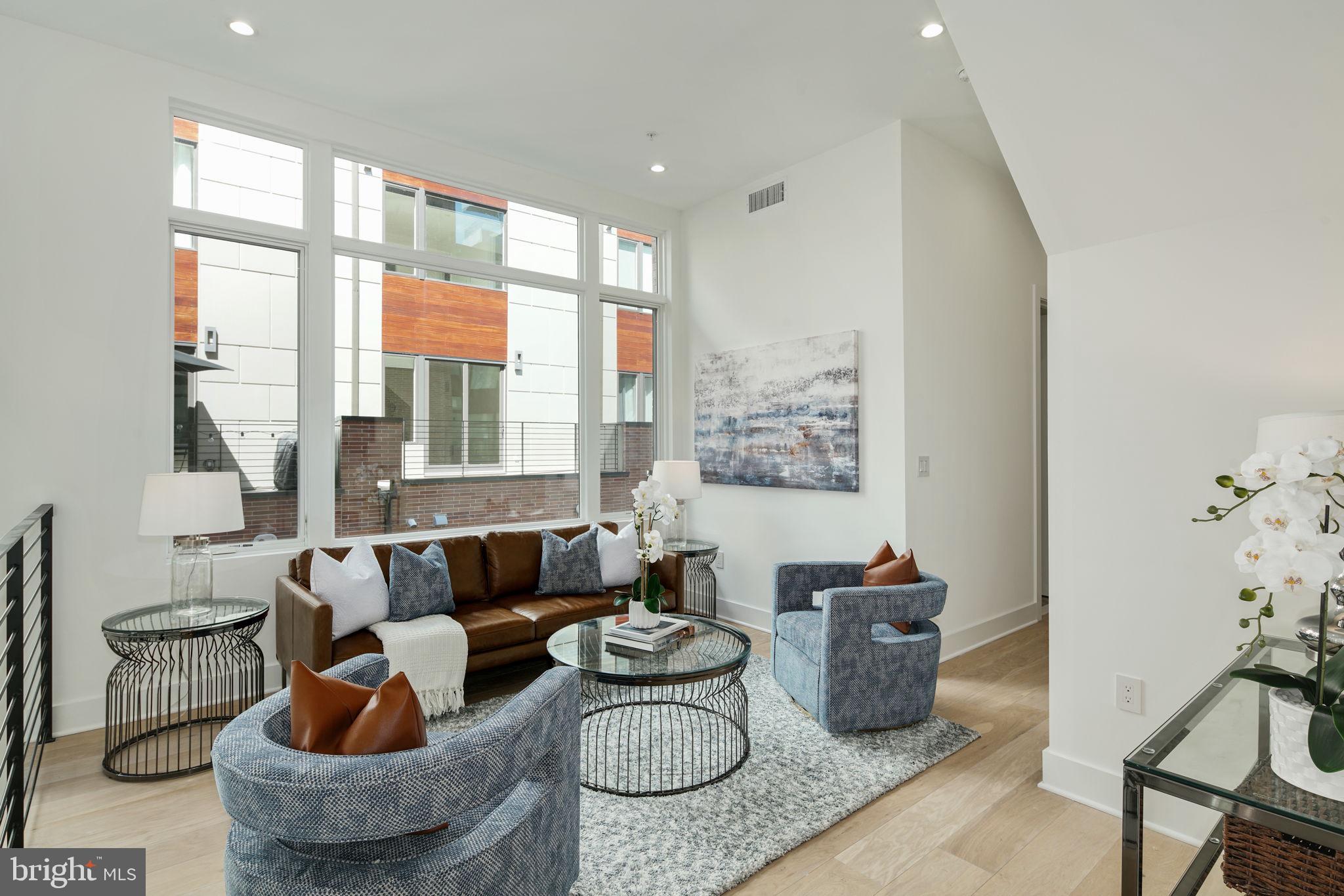 SOCIETY HILL - Residential