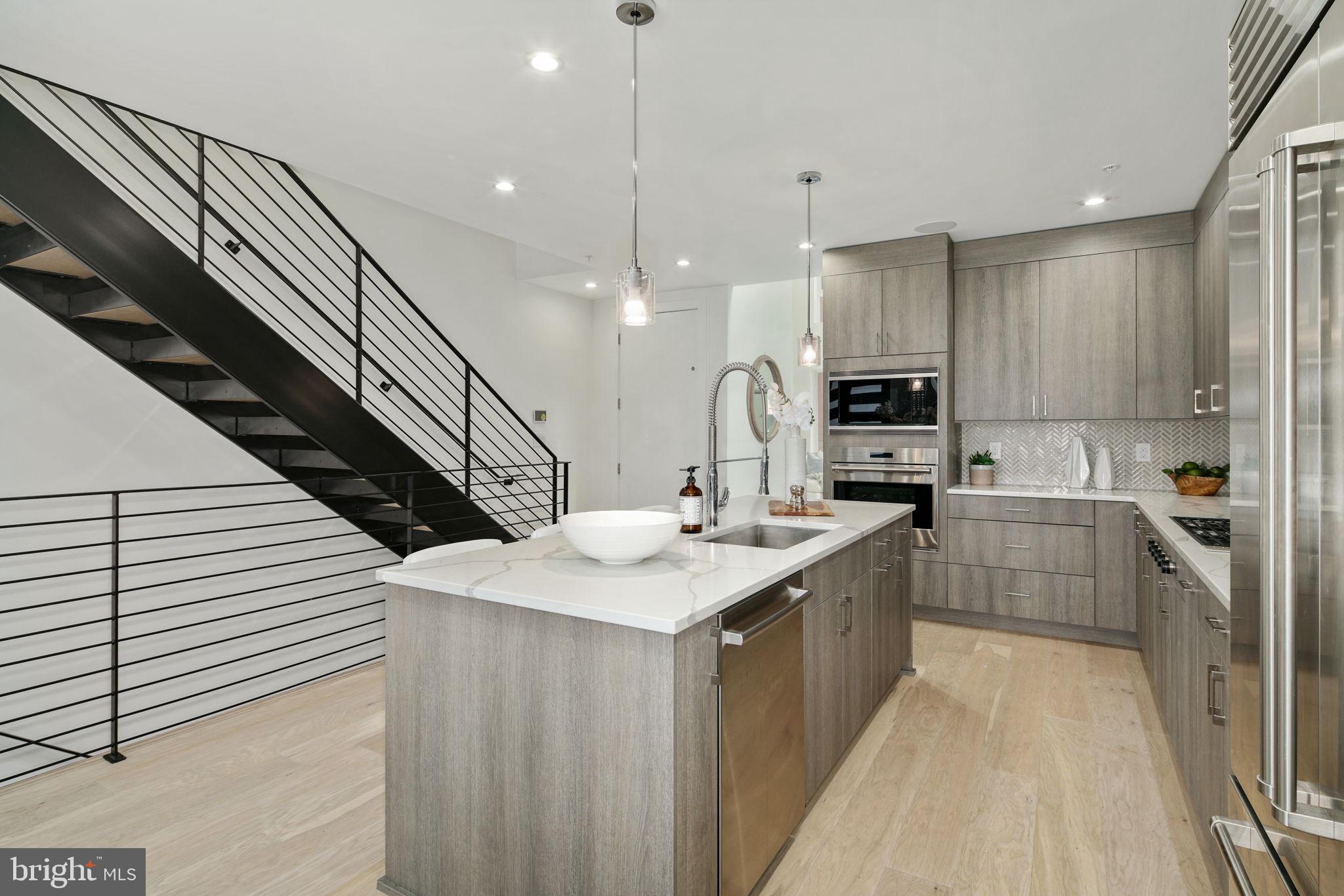 SOCIETY HILL - Residential