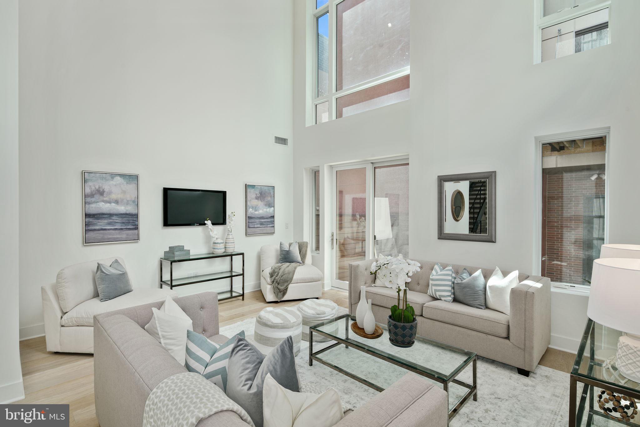 SOCIETY HILL - Residential