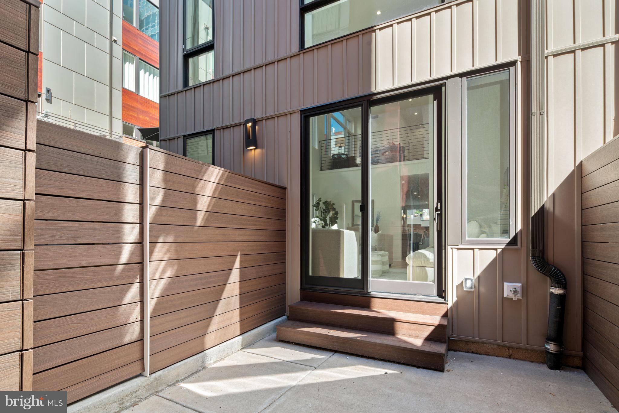 SOCIETY HILL - Residential