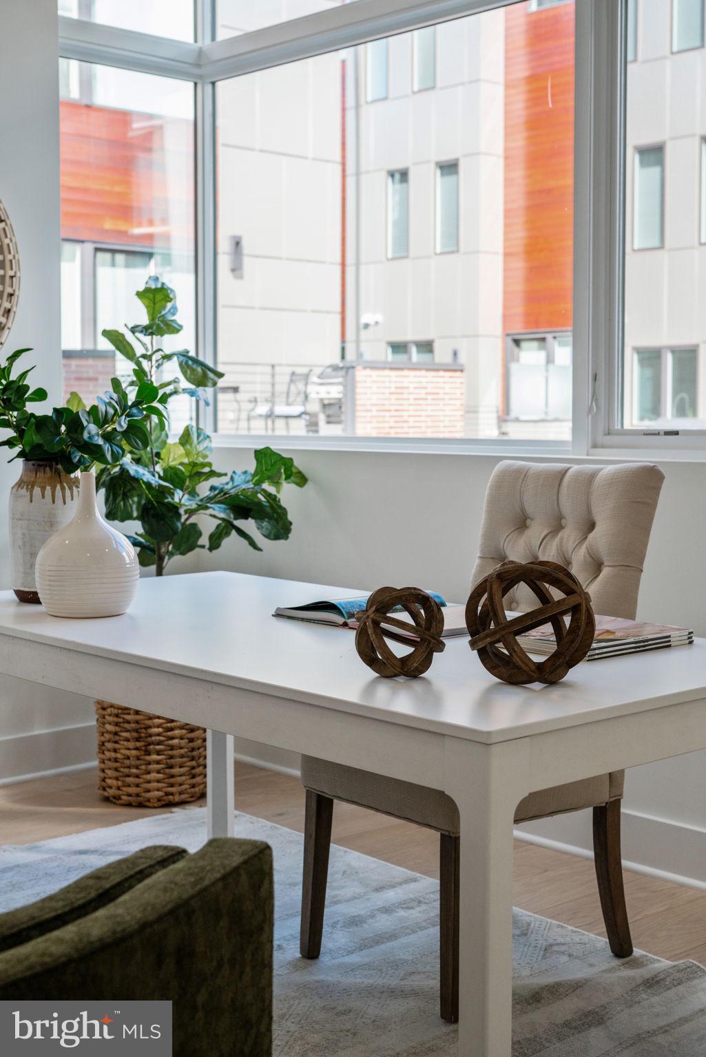 SOCIETY HILL - Residential