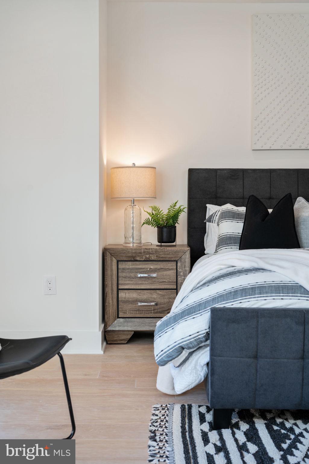 SOCIETY HILL - Residential