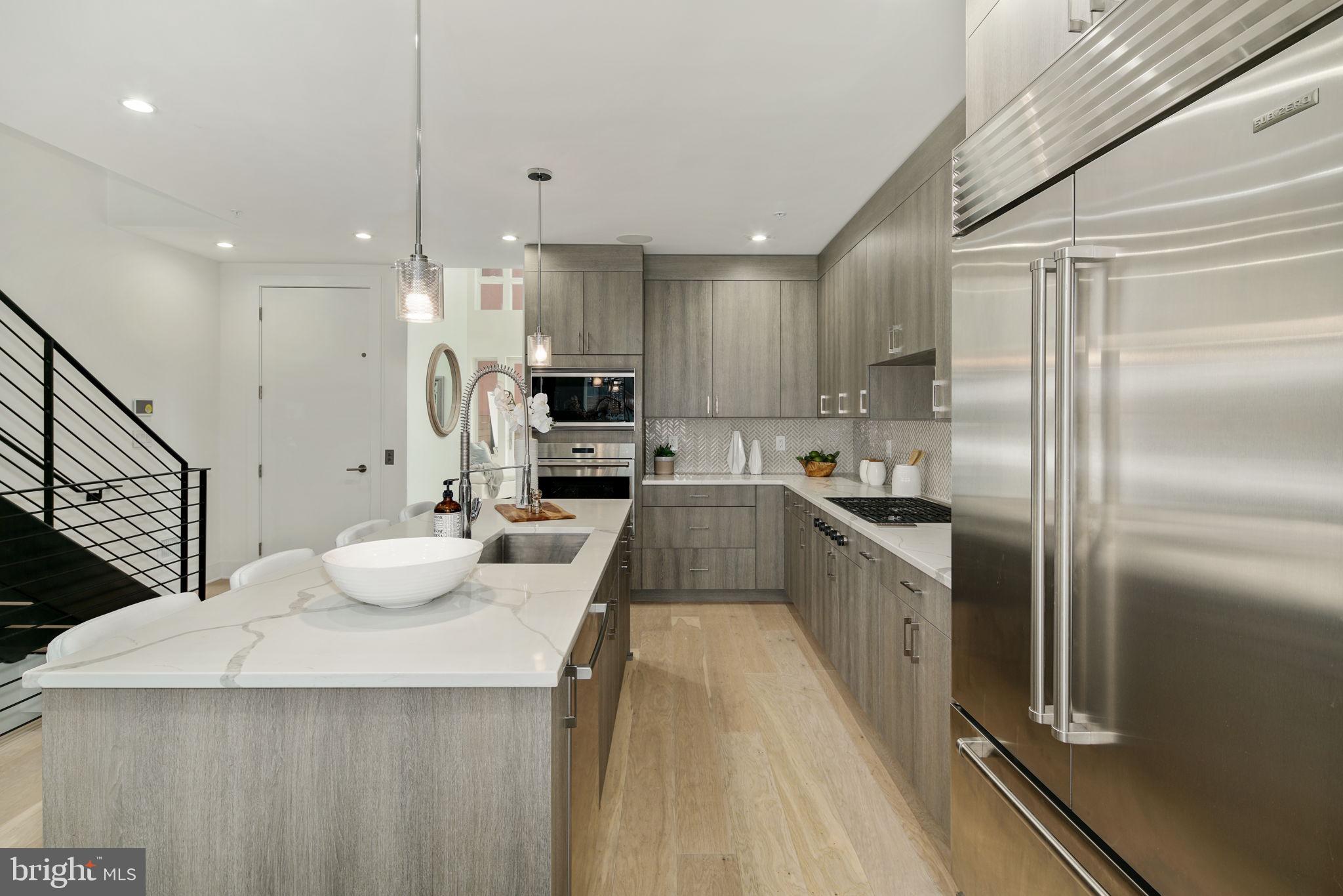 SOCIETY HILL - Residential