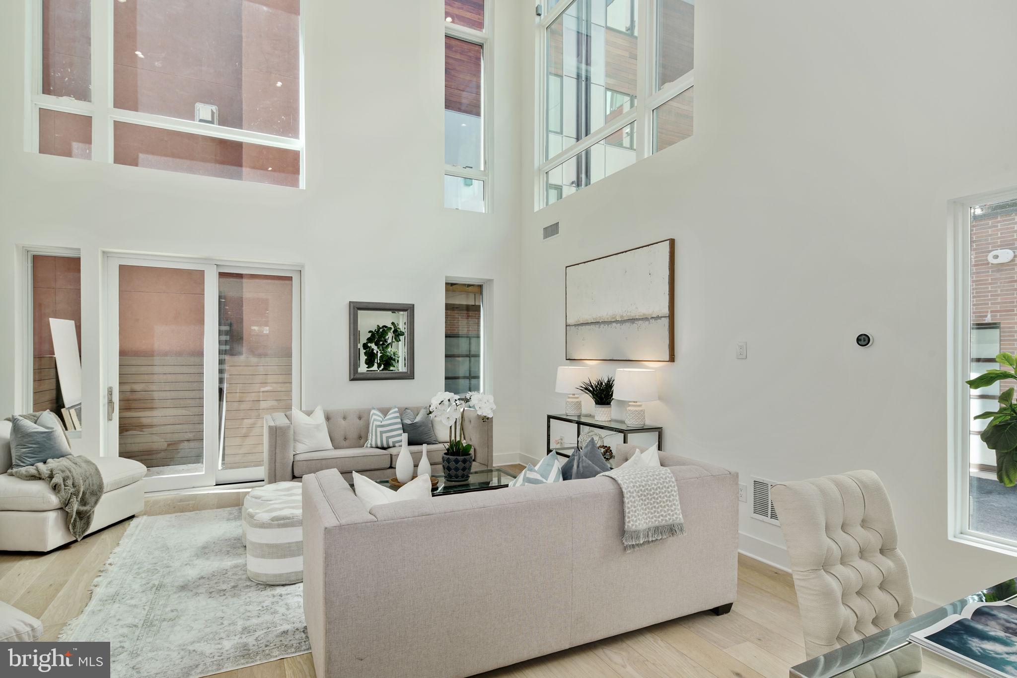 SOCIETY HILL - Residential