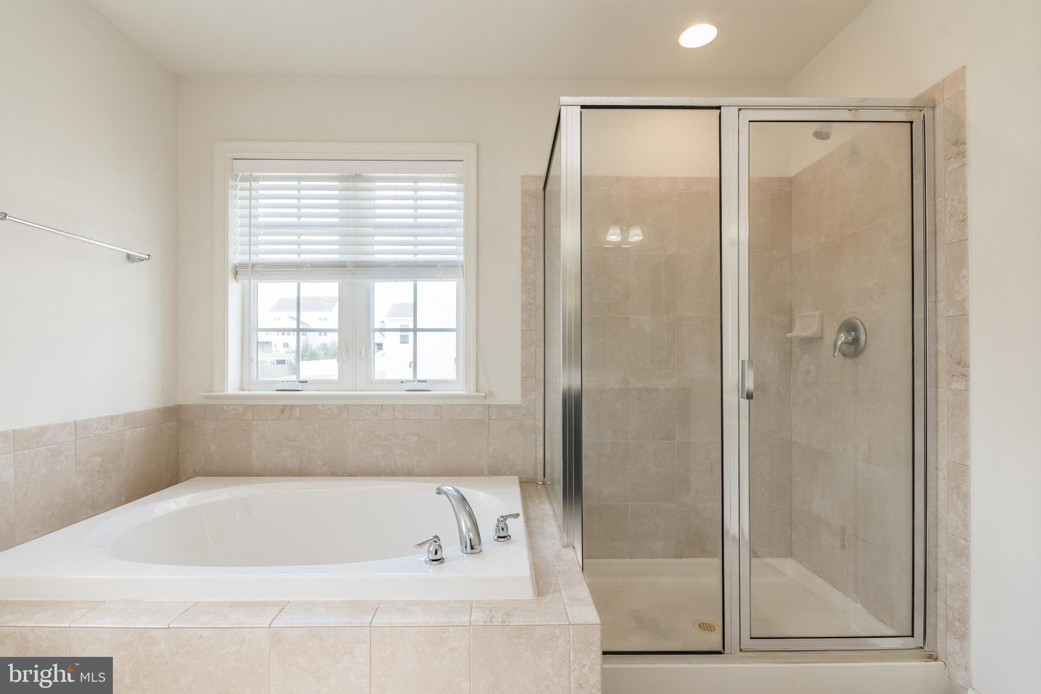 SHERIDAN ESTATES - Residential