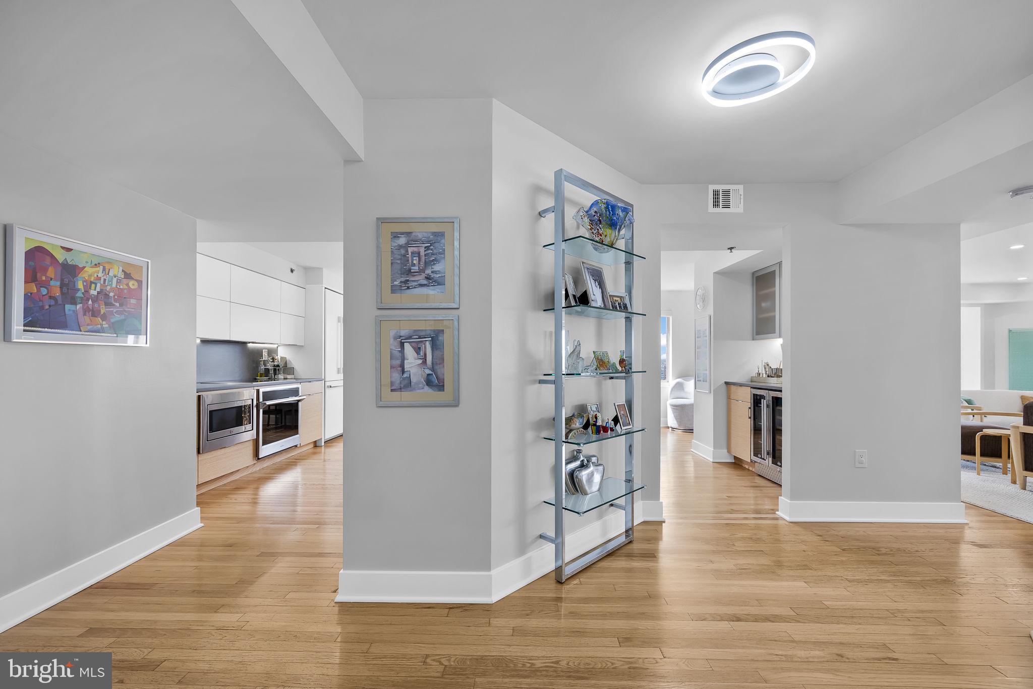 2121 JAMIESON AVENUE 1903