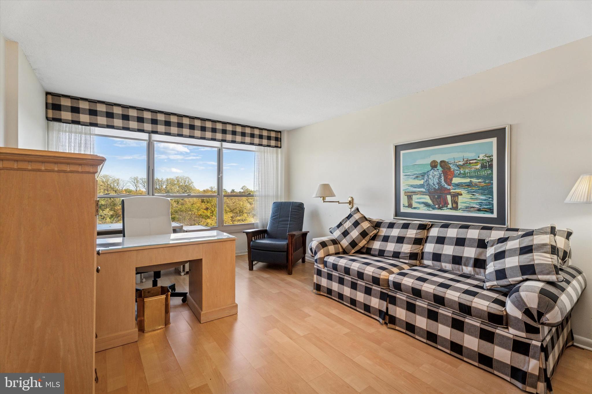 GREEN HILL - Residential