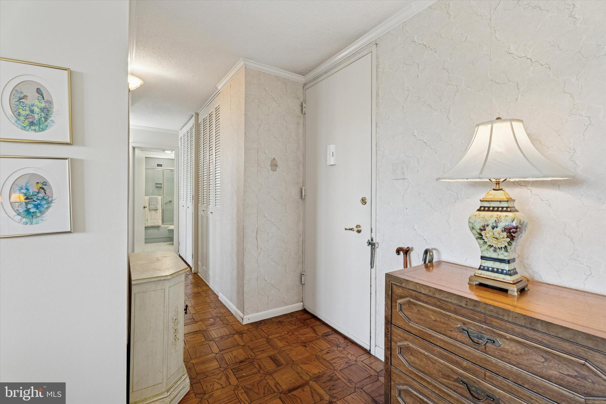 1001 CITY AVE. W-1004