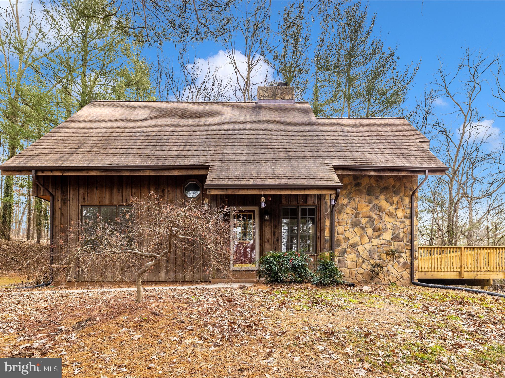 7407 WOODVILLE