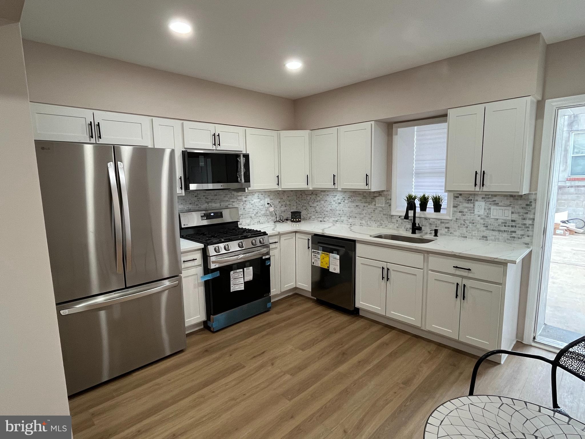 2317 E FAYETTE STREET E