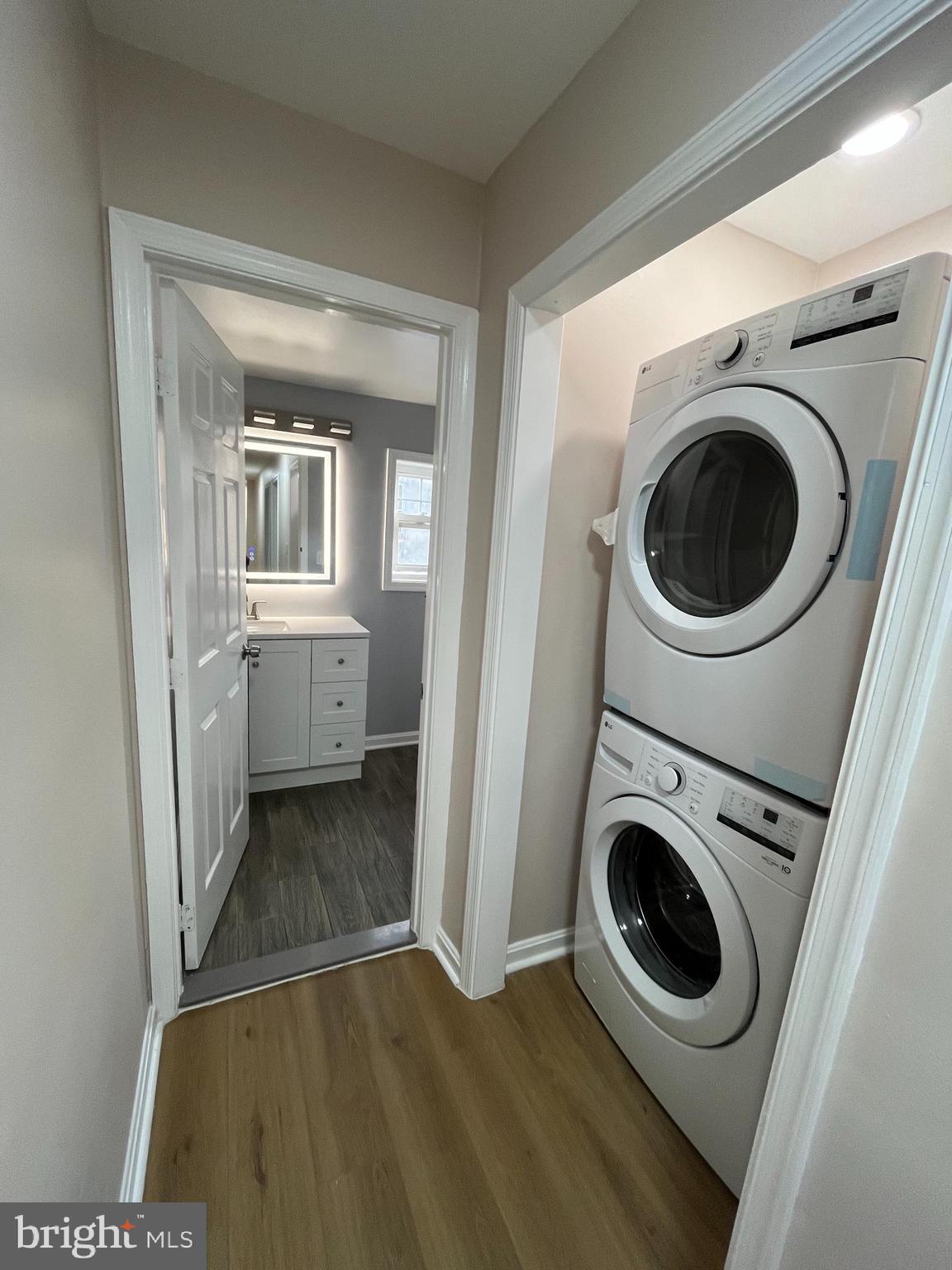 2317 E FAYETTE STREET E