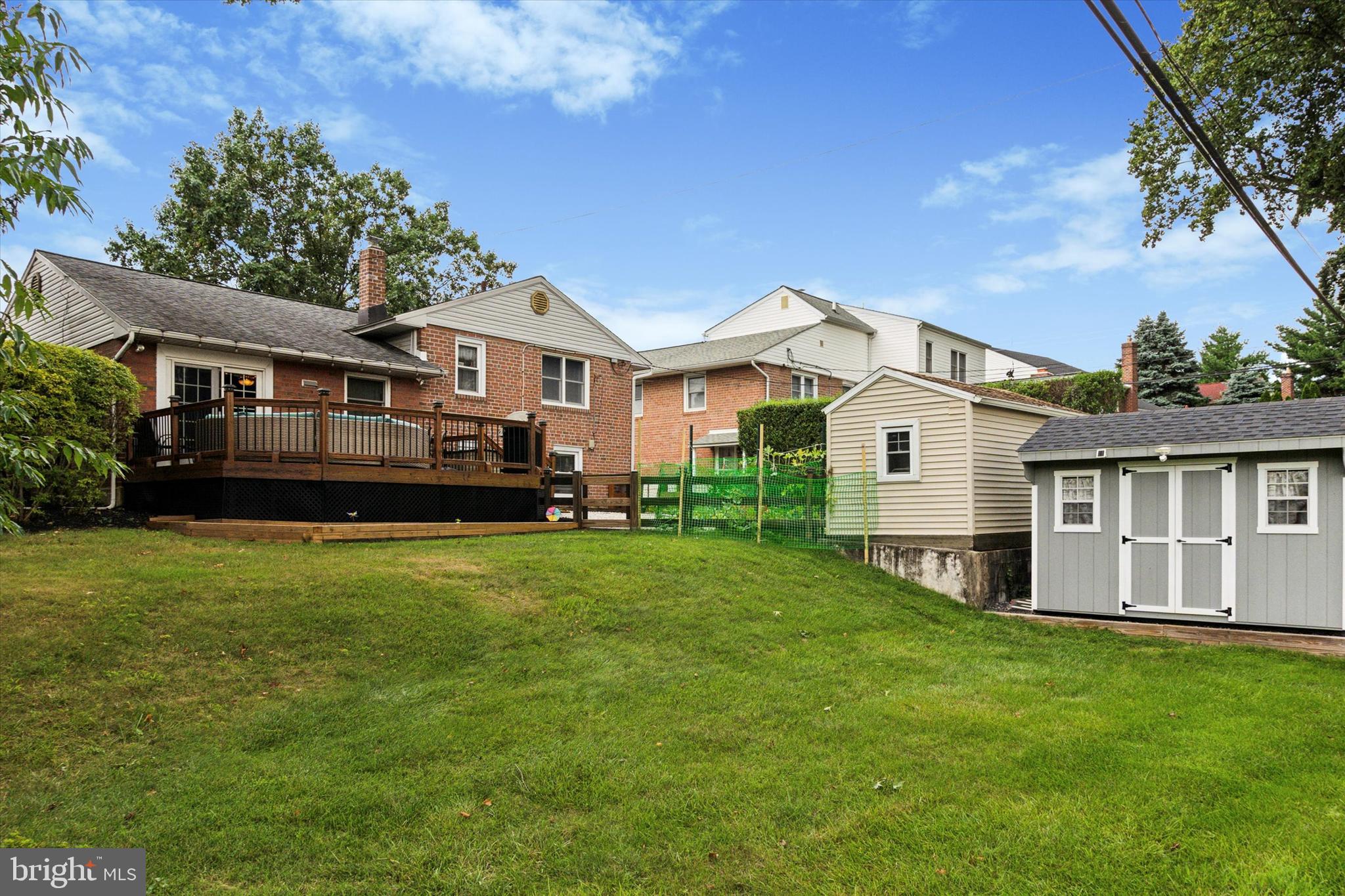 MARPLEWOOD VILLA - Residential