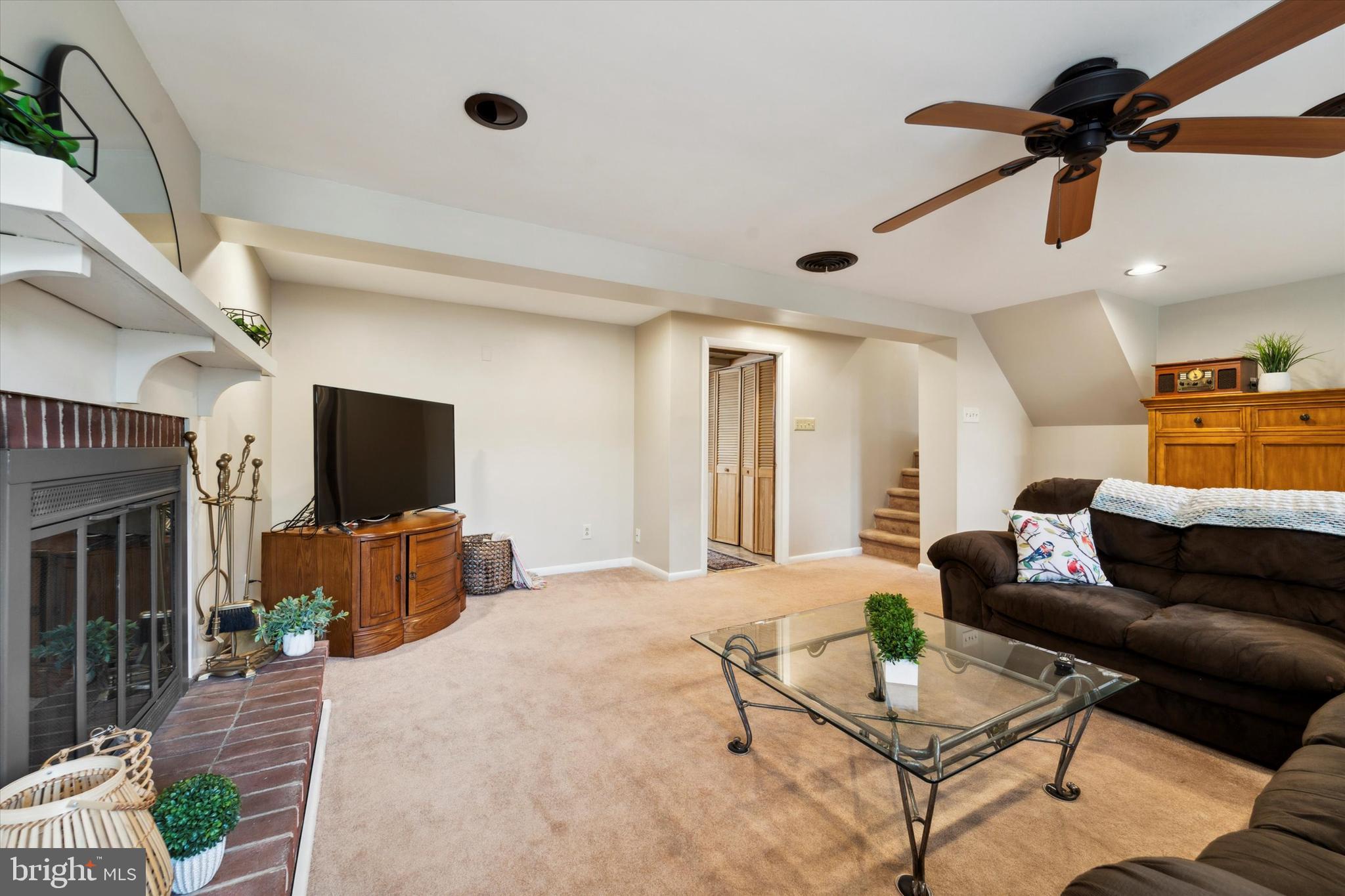 MARPLEWOOD VILLA - Residential