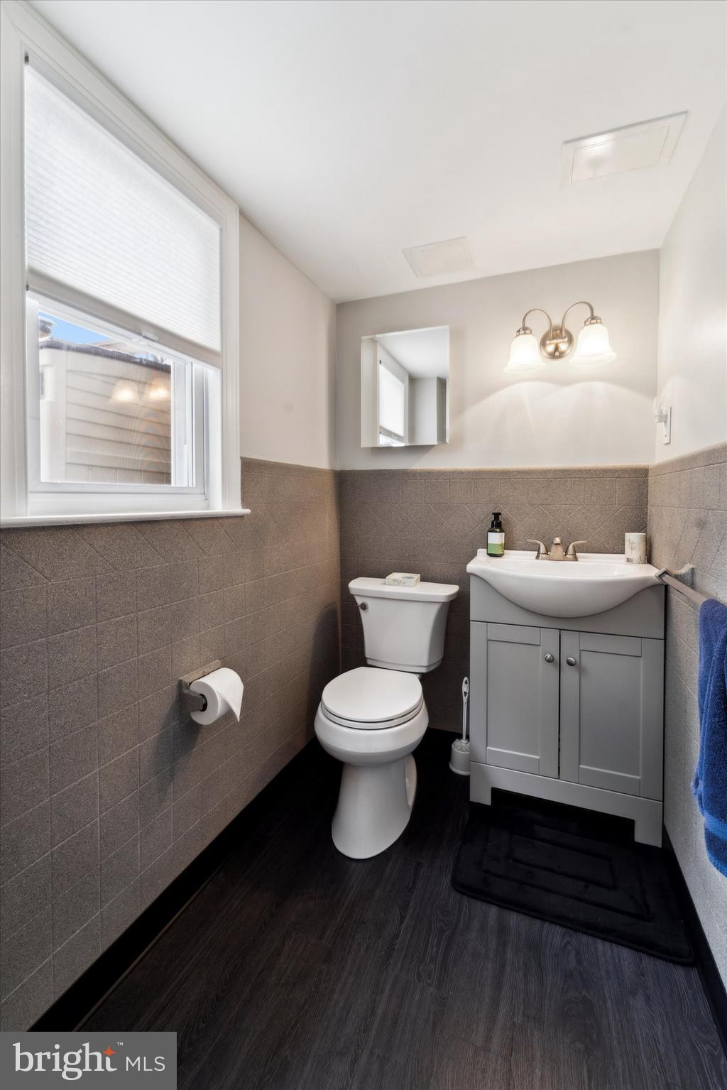 MARPLEWOOD VILLA - Residential