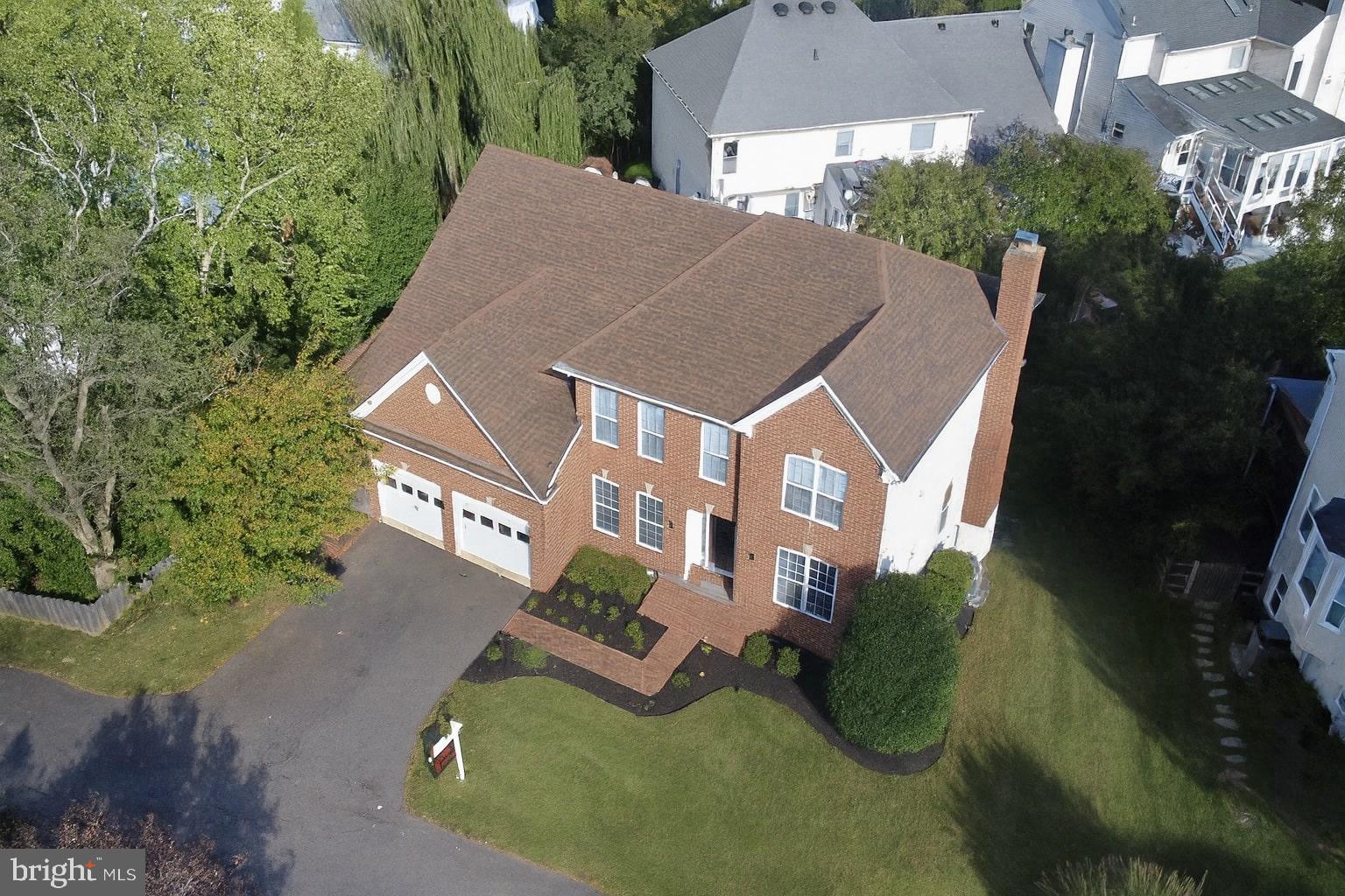 SYCAMORE LAKES - Residential