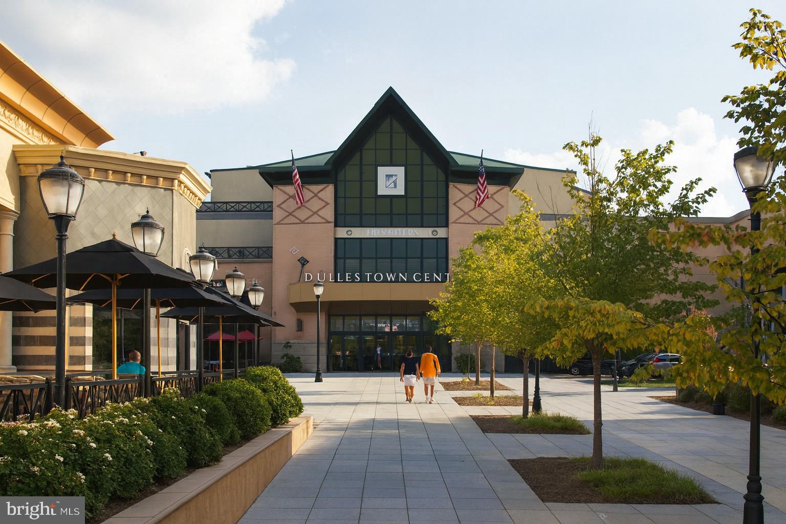 SYCAMORE LAKES - Residential