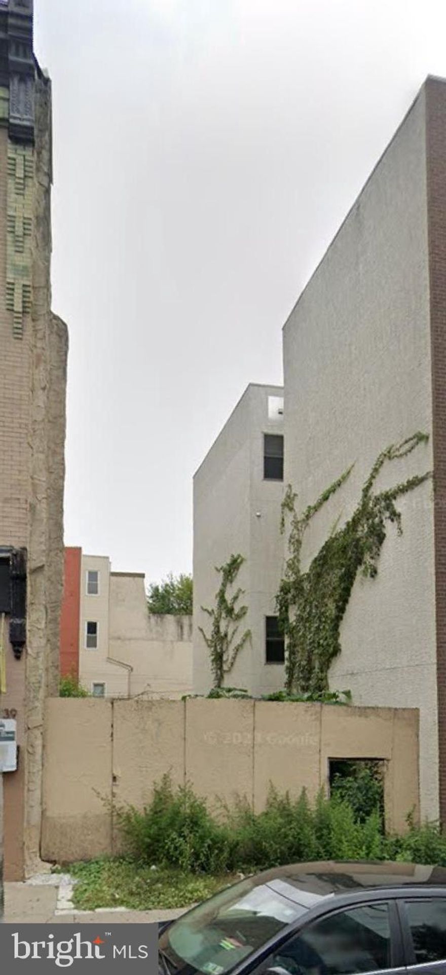 Amazing development opportunity in Temple University area! This large 20'x76' lot is zoned CMX2.5 and has zoning approval for a 6-story mixed-use building with 6 total units. First and basement levels will house the commercial unit and floors 2-6 will be 5 residential units whereas each floor will be a 4 bed/4 bath apartment. The seller would be willing to contract with eventual buyer to conduct the build-out.