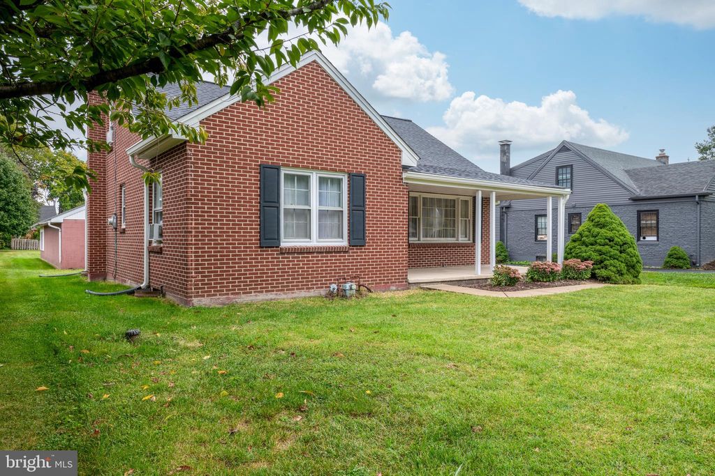 Photo of 923 Rohrerstown Road, Lancaster, PA 17601 (MLS # PALA2057280)