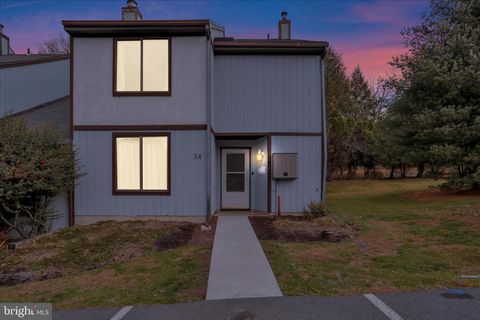 3 WILLOW WAY 4 READING PA 19606