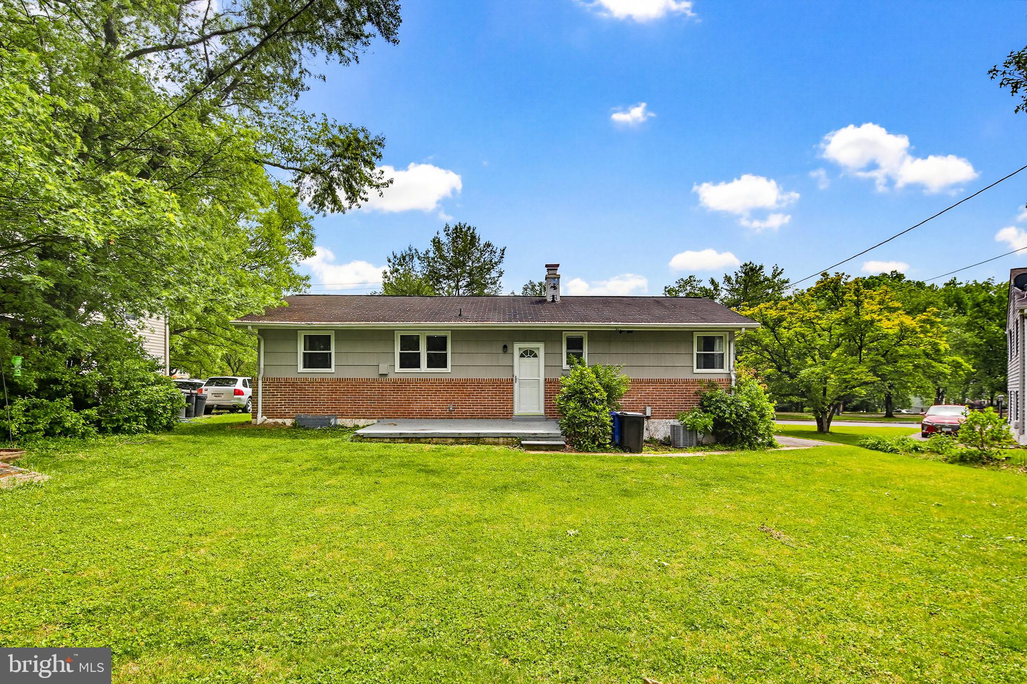 COLONIAL GARDENS - Residential