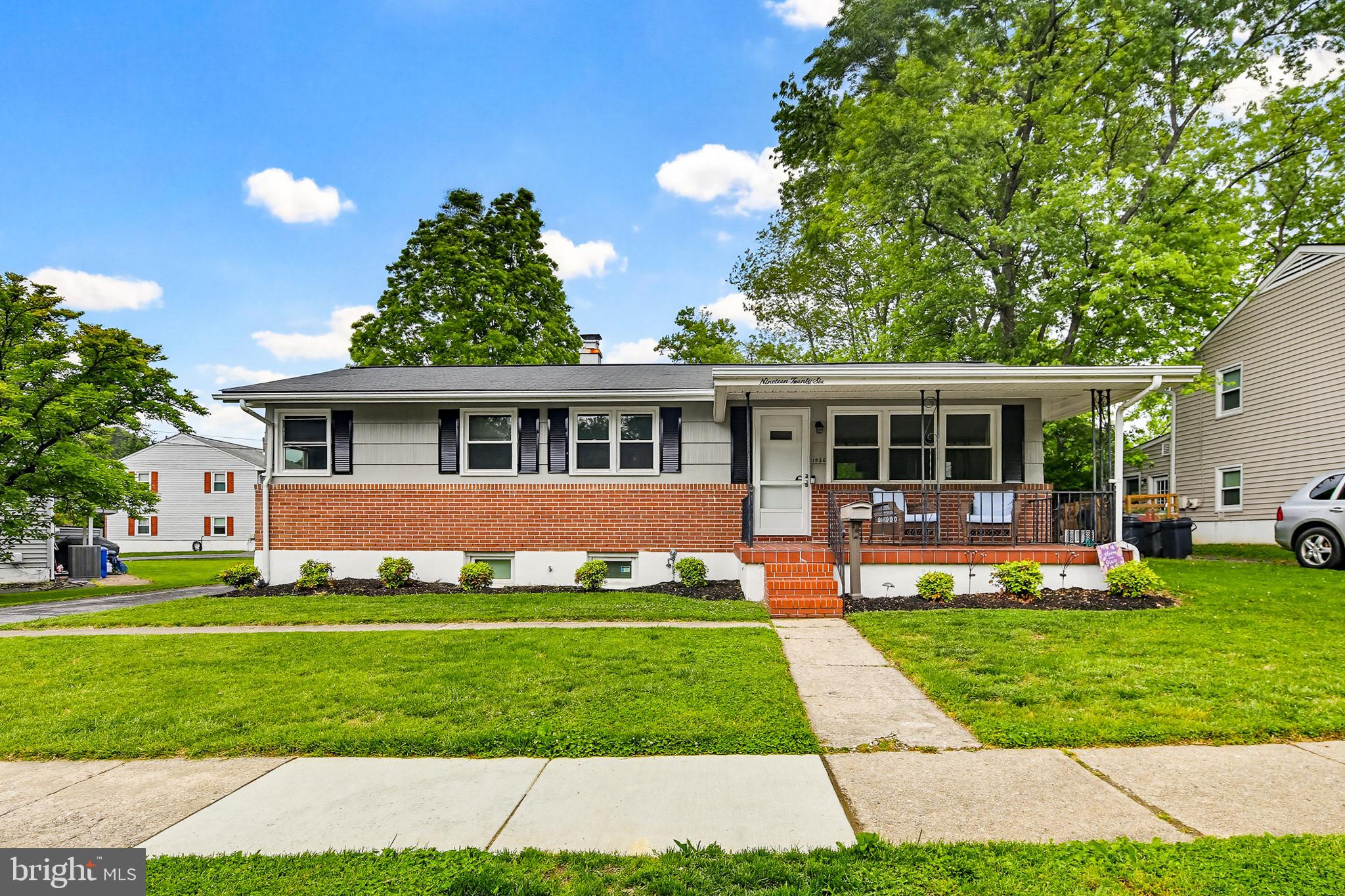 COLONIAL GARDENS - Residential