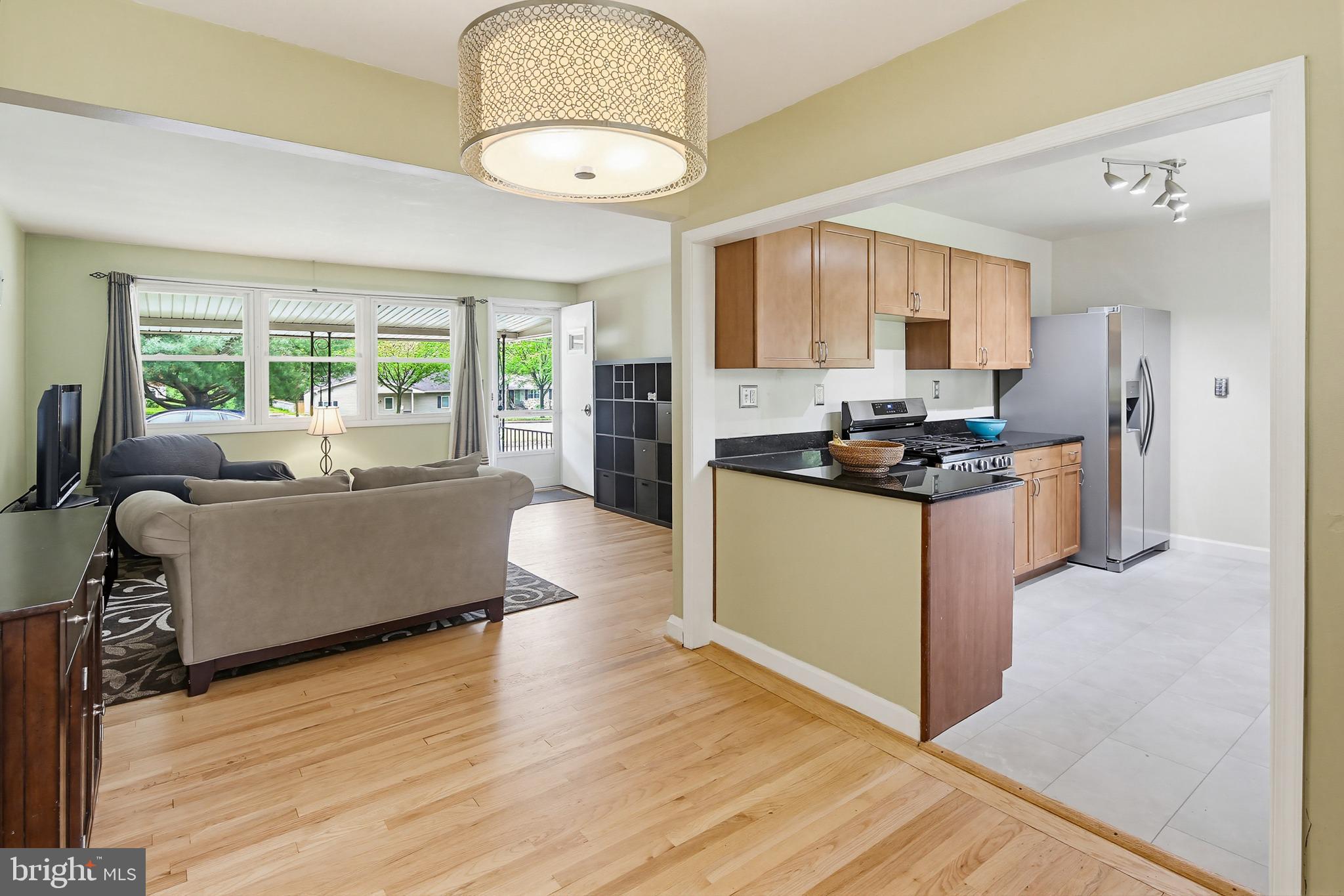 COLONIAL GARDENS - Residential