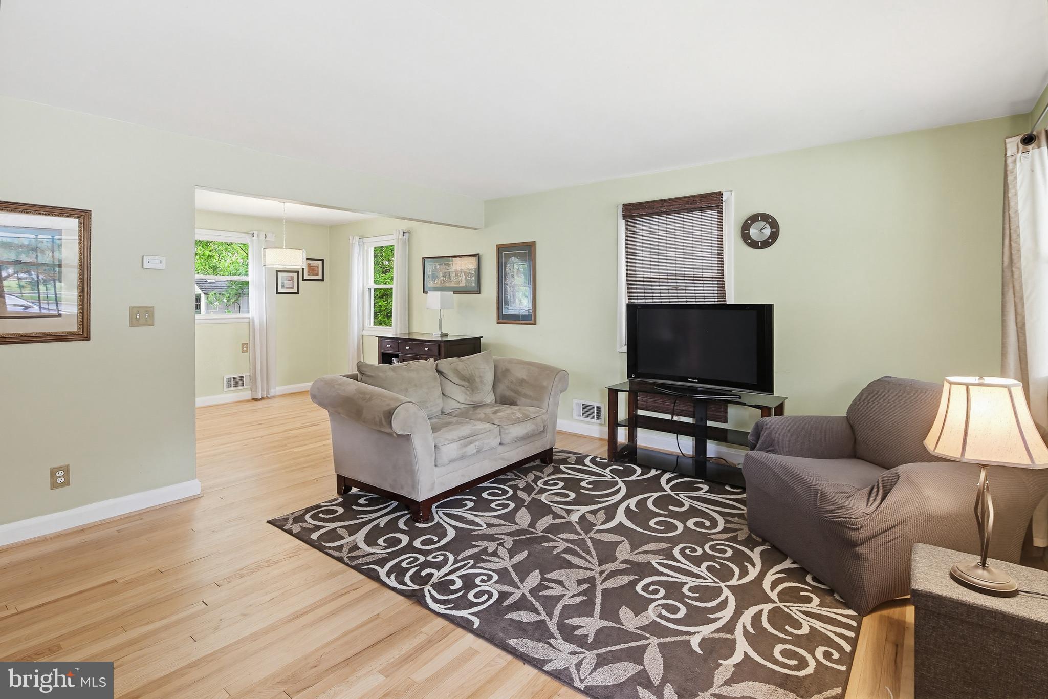 COLONIAL GARDENS - Residential