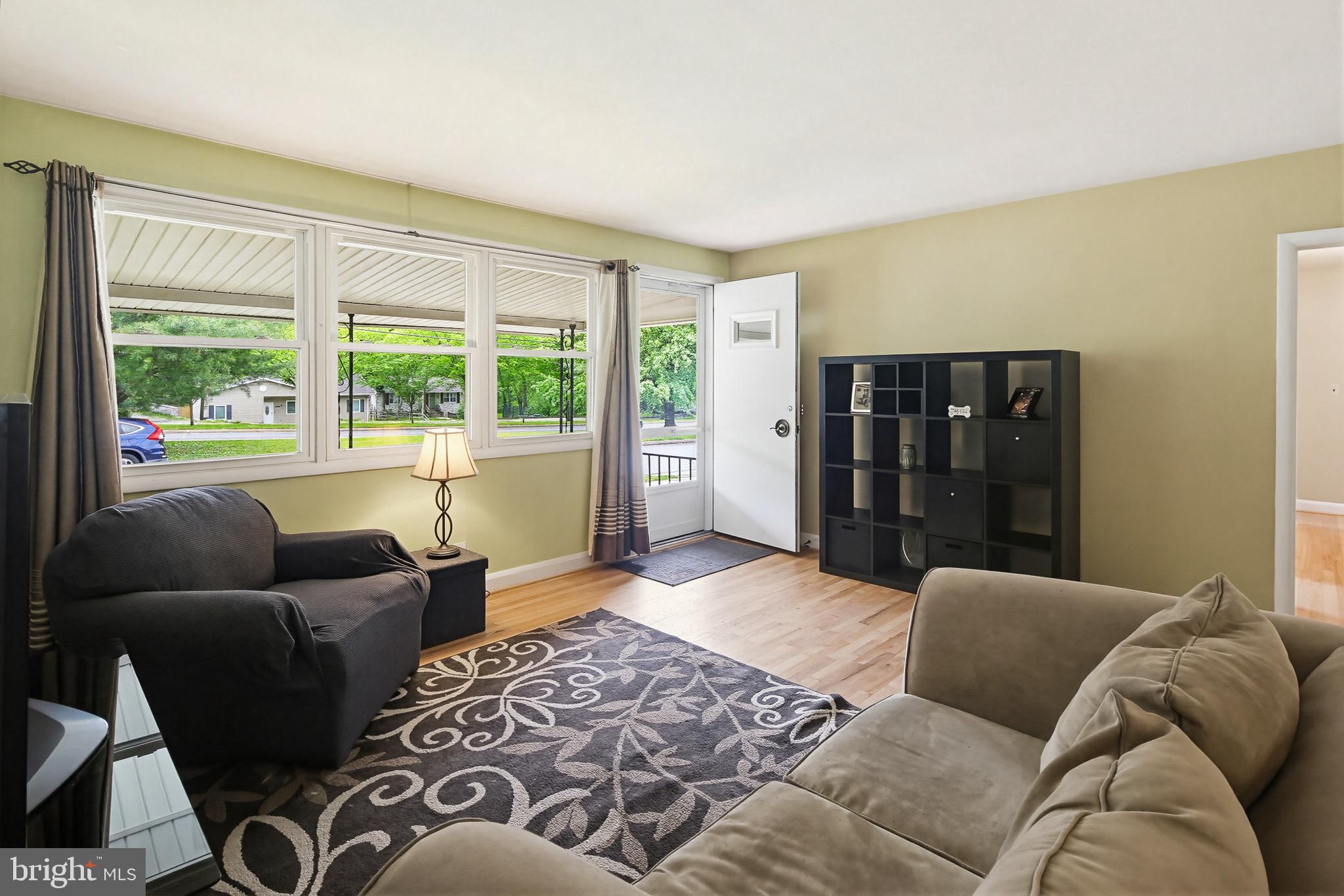 COLONIAL GARDENS - Residential