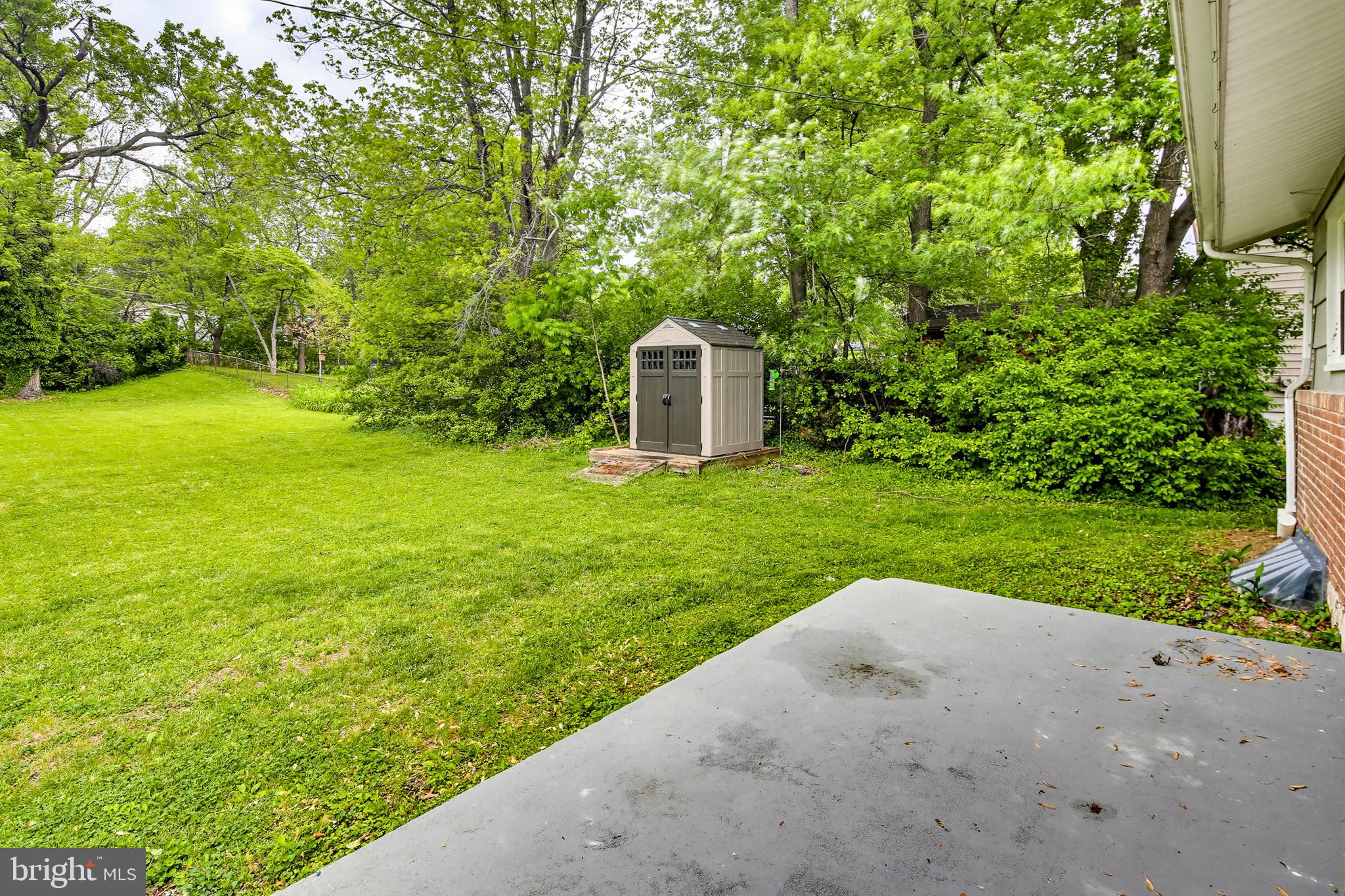 COLONIAL GARDENS - Residential