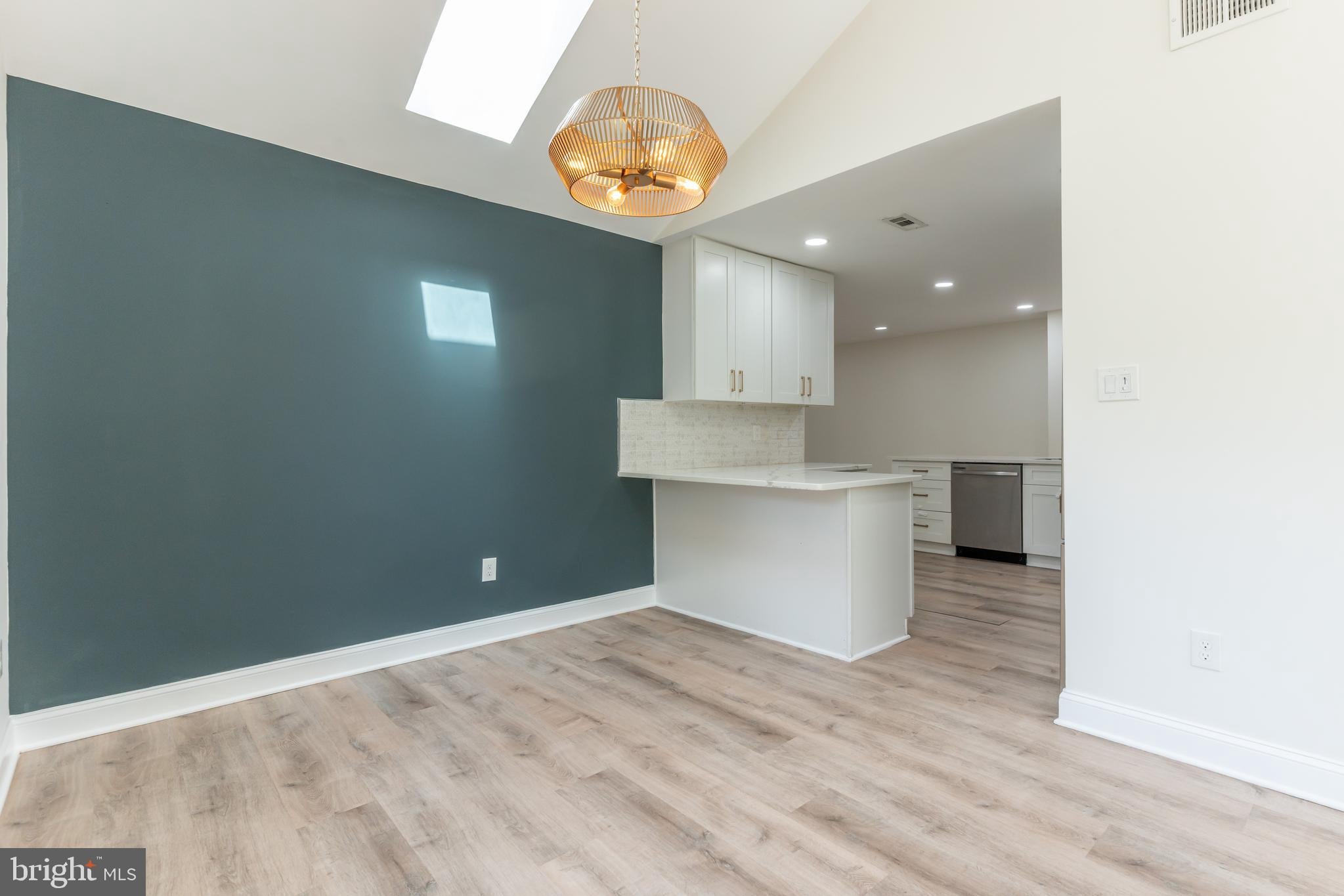OAK TREE - Residential
