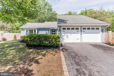 Photo of 230 E Juniper Avenue, STERLING, VA 20164 (MLS # VALO2121712)