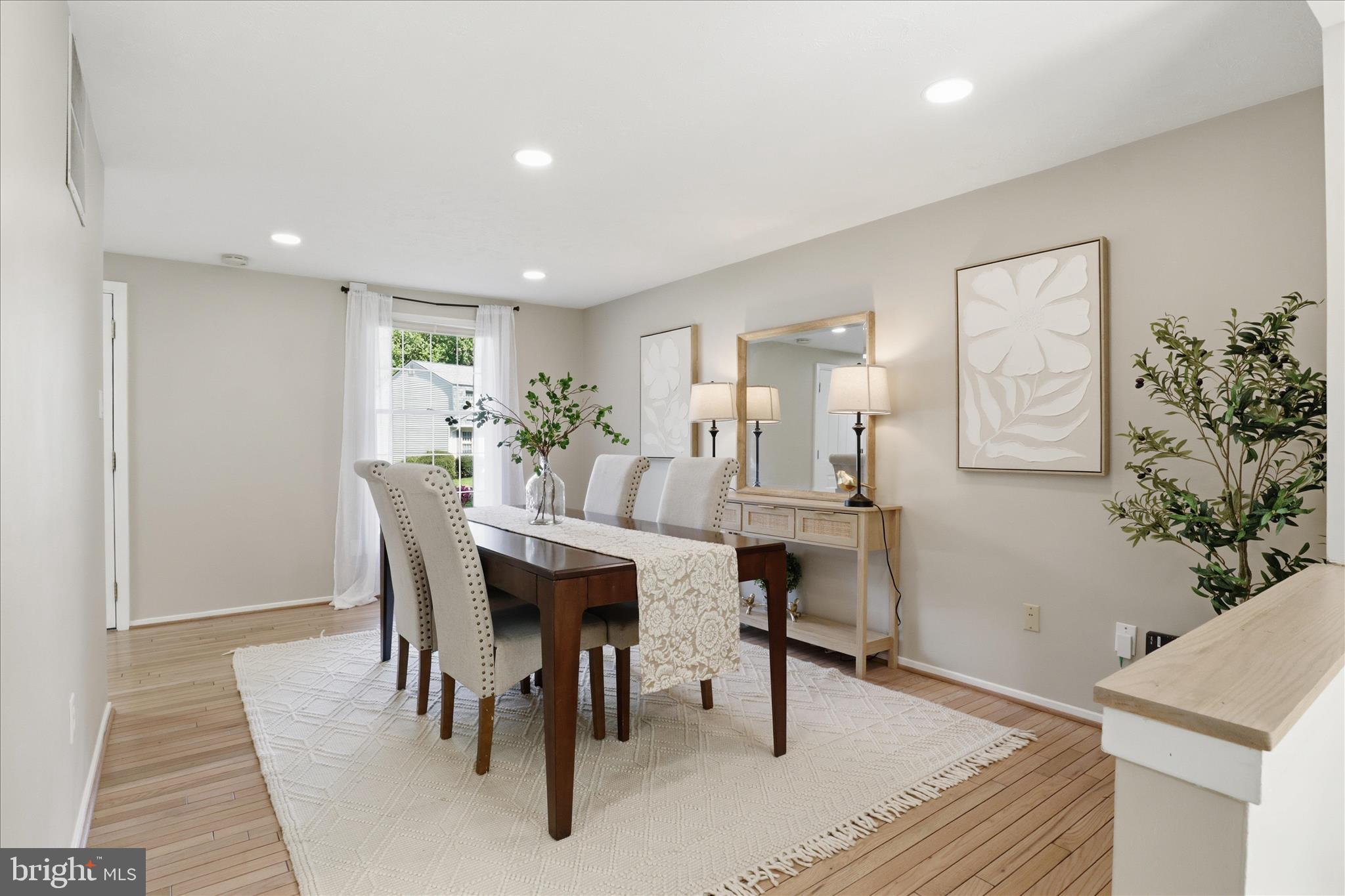 BURKE CENTRE - Residential