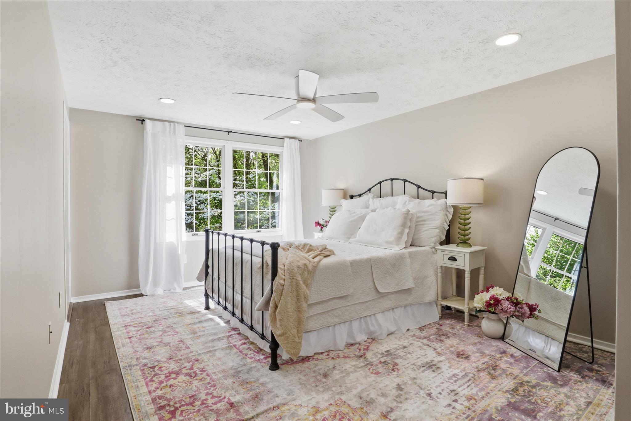 BURKE CENTRE - Residential