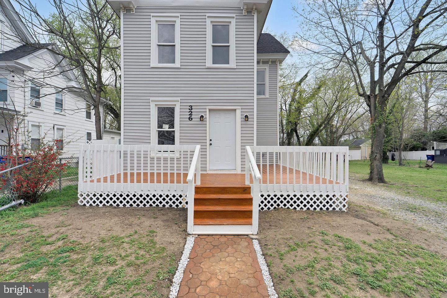 326 MAURICE STREET