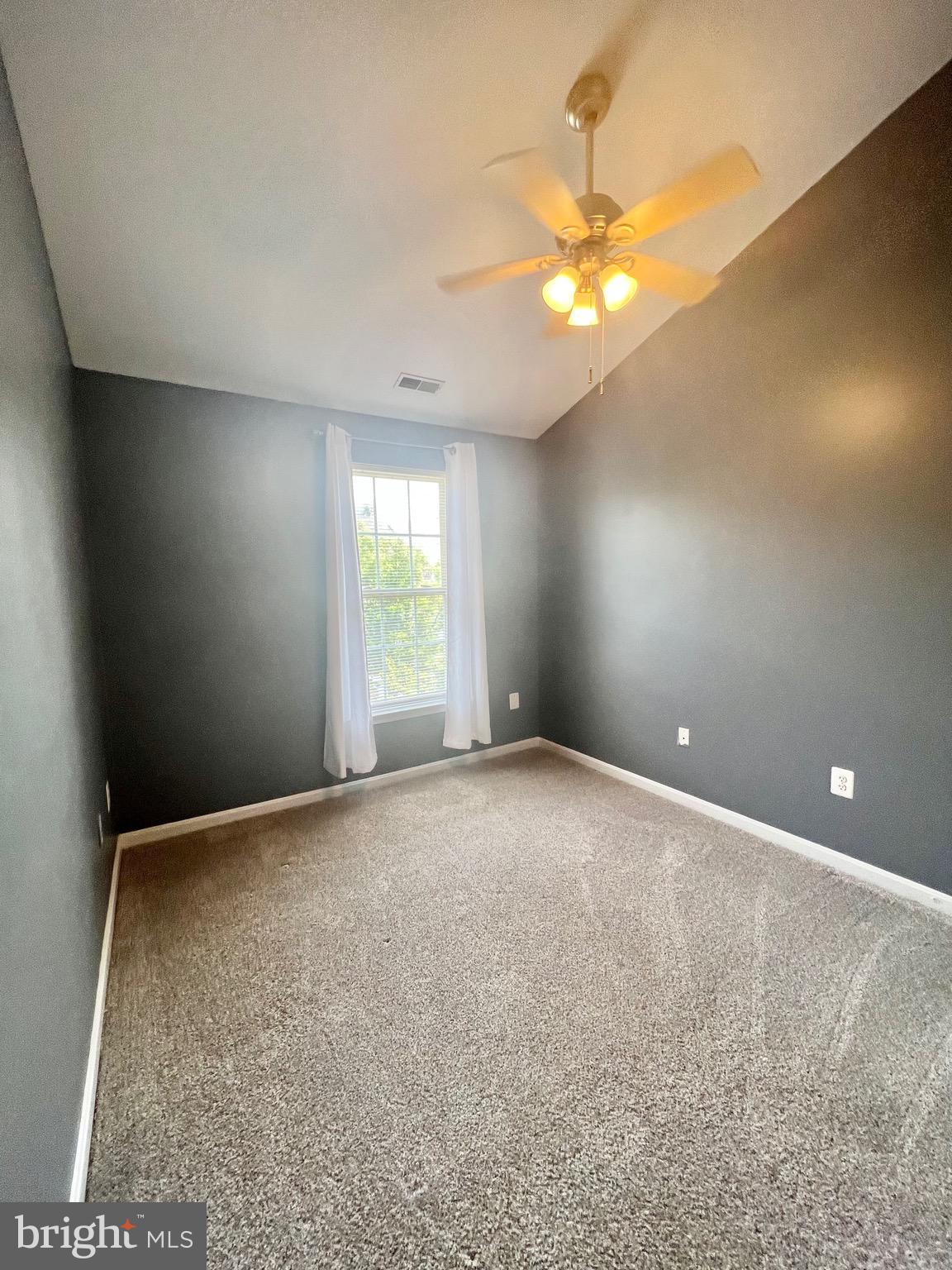 RUSSETT - Residential Lease