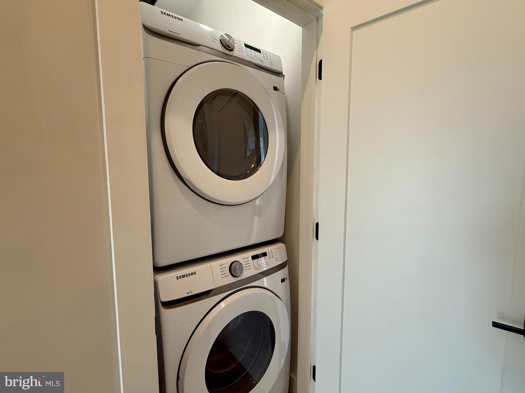 EAST KENSINGTON - Residential Lease