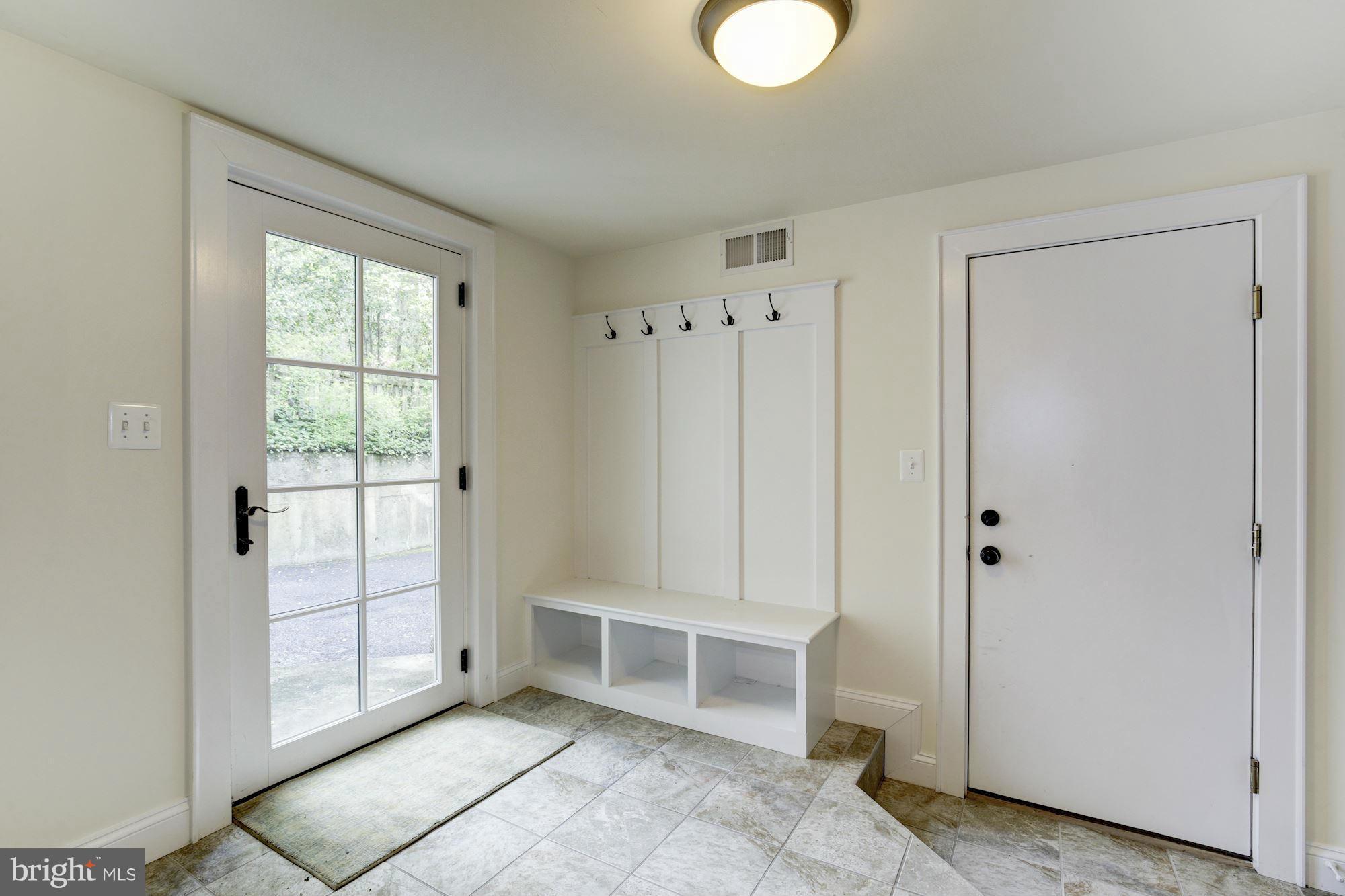 LEE HEIGHTS - Residential