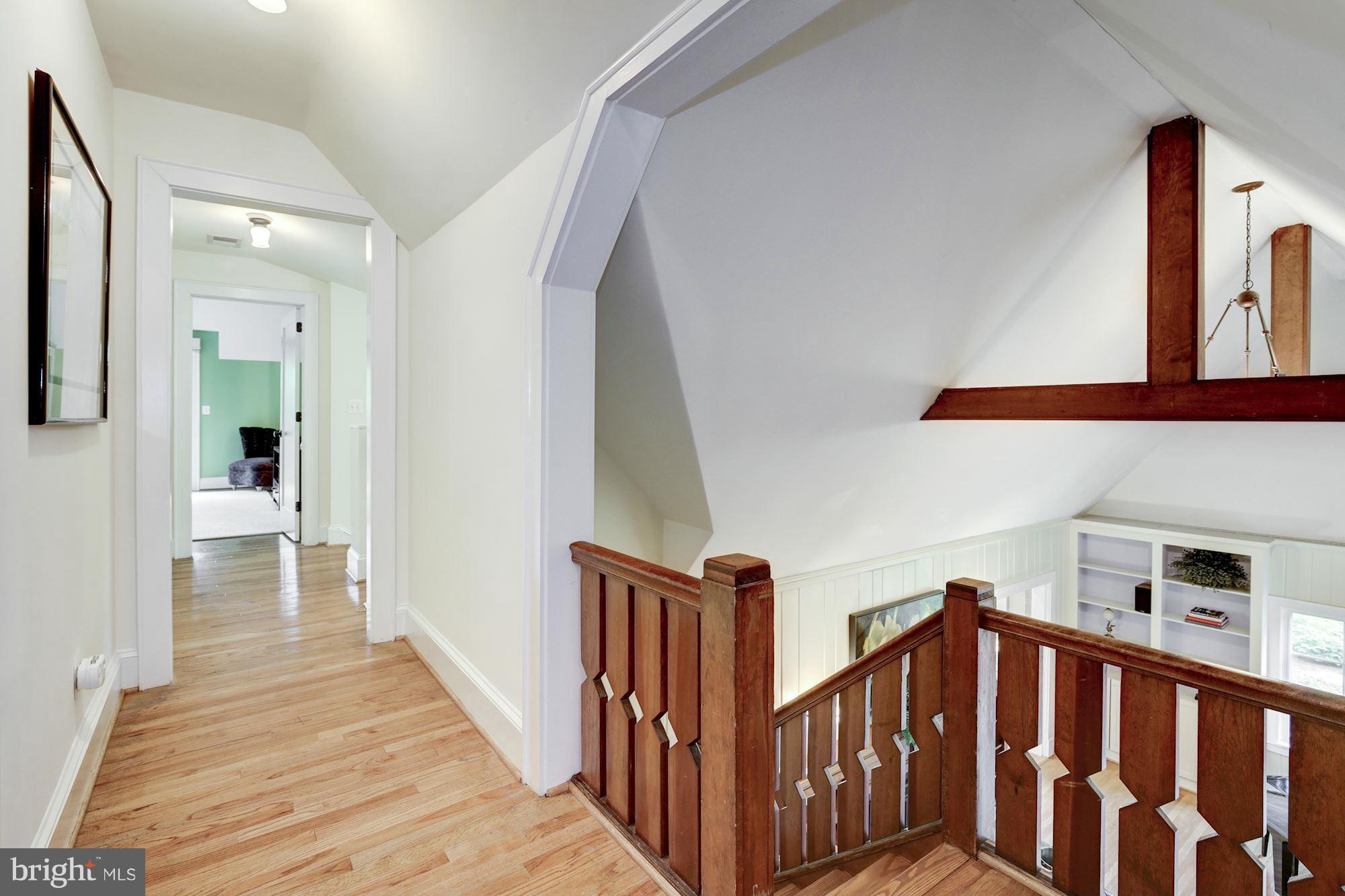 LEE HEIGHTS - Residential