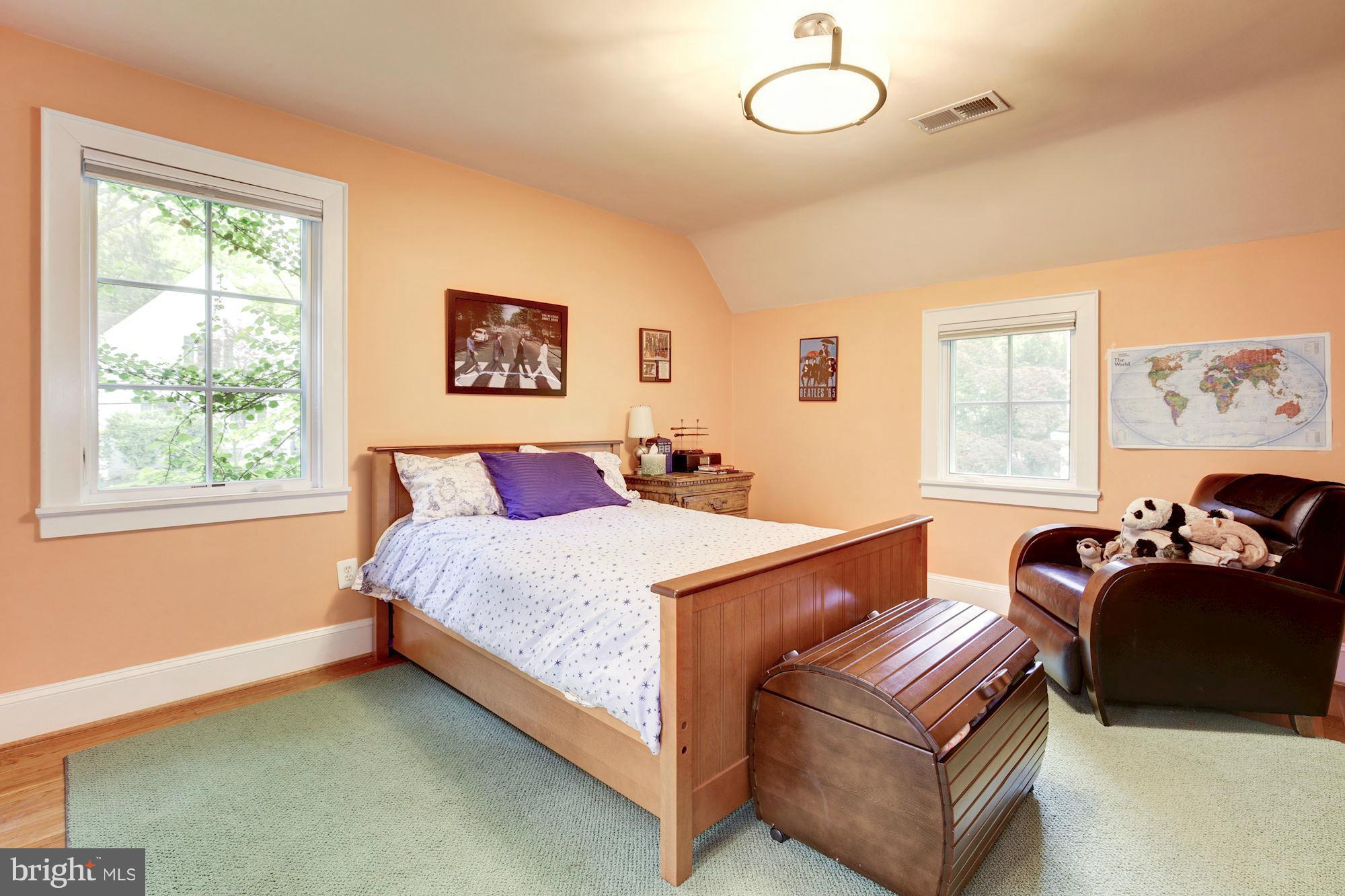 LEE HEIGHTS - Residential