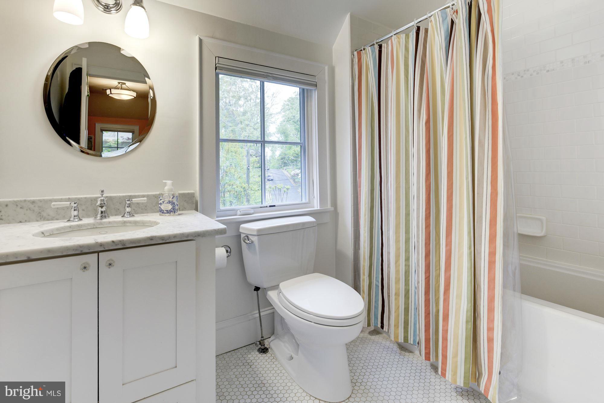 LEE HEIGHTS - Residential