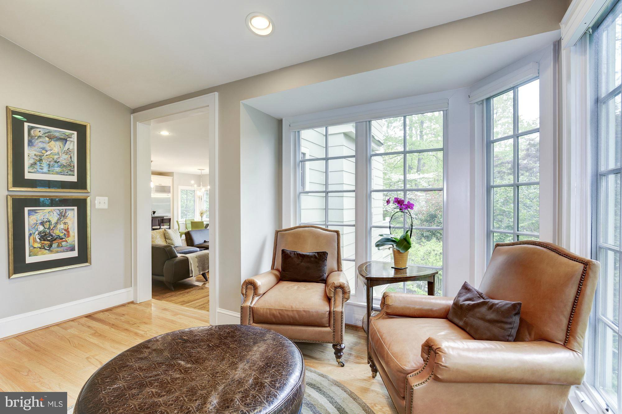 LEE HEIGHTS - Residential