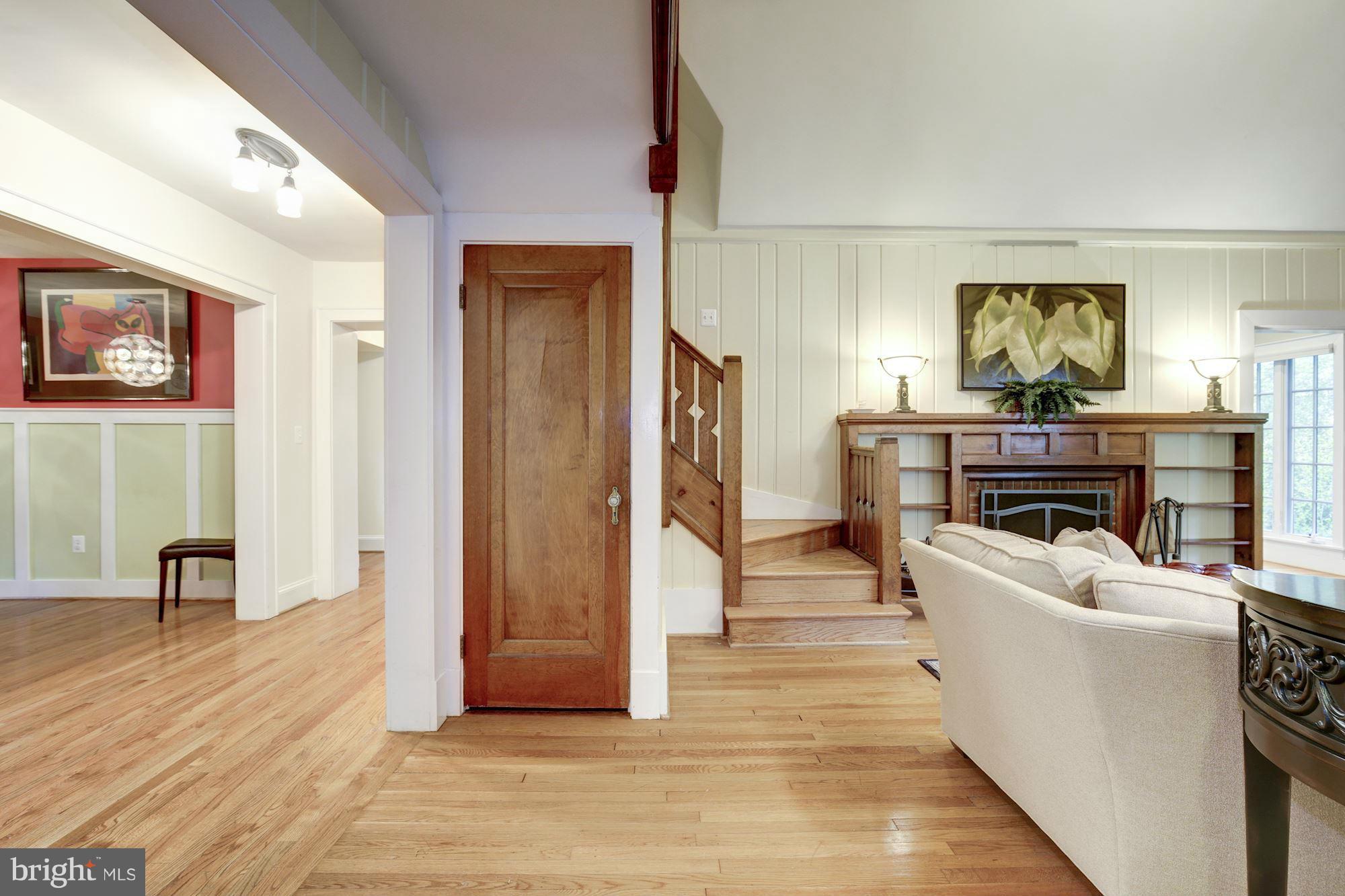 LEE HEIGHTS - Residential