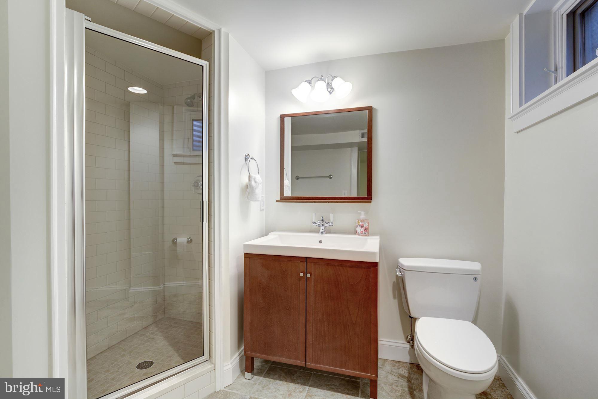 LEE HEIGHTS - Residential