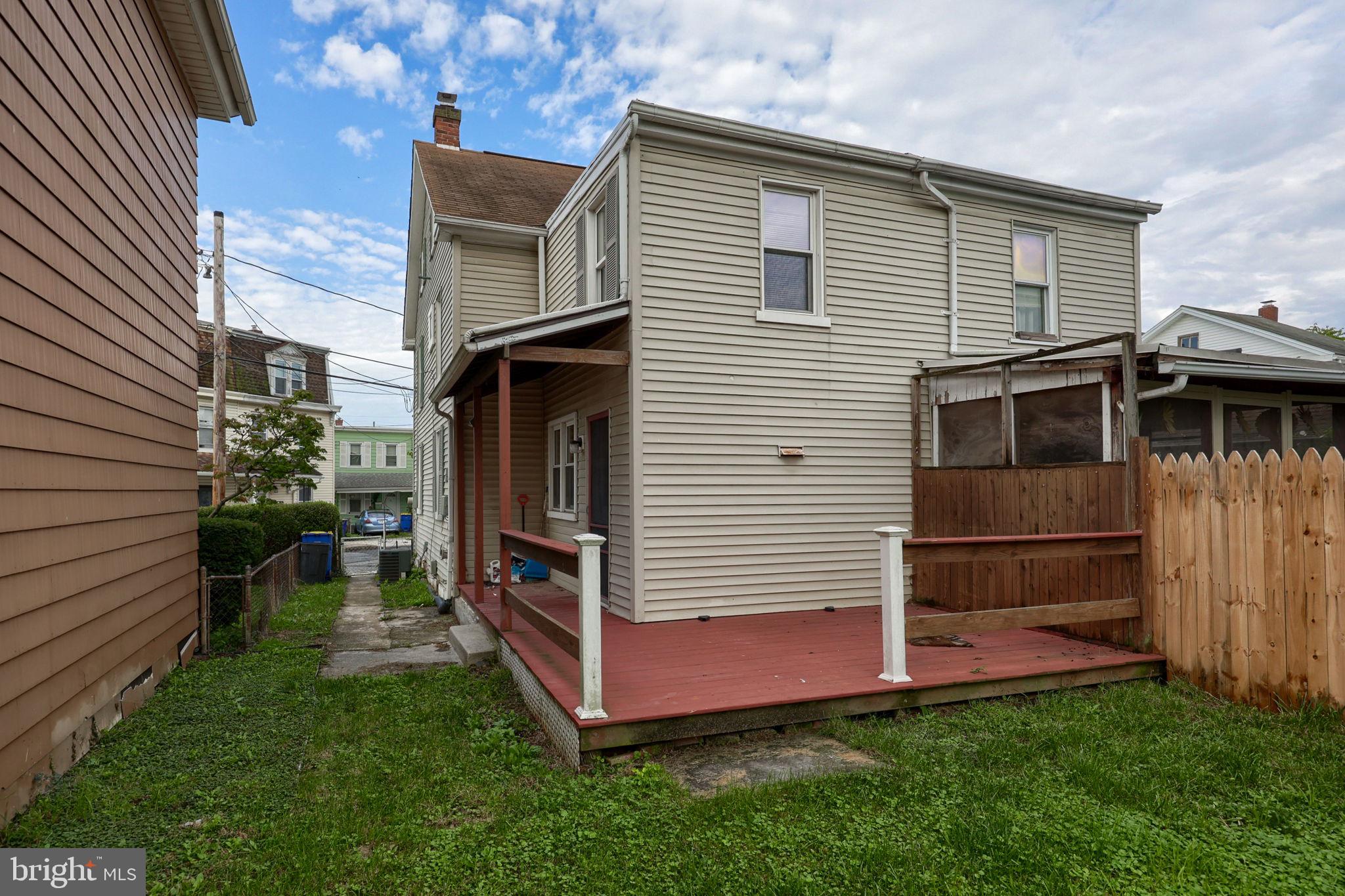 143 NISSLEY STREET