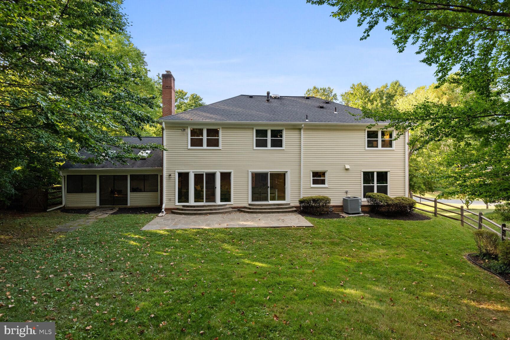 PINE KNOLLS - Residential