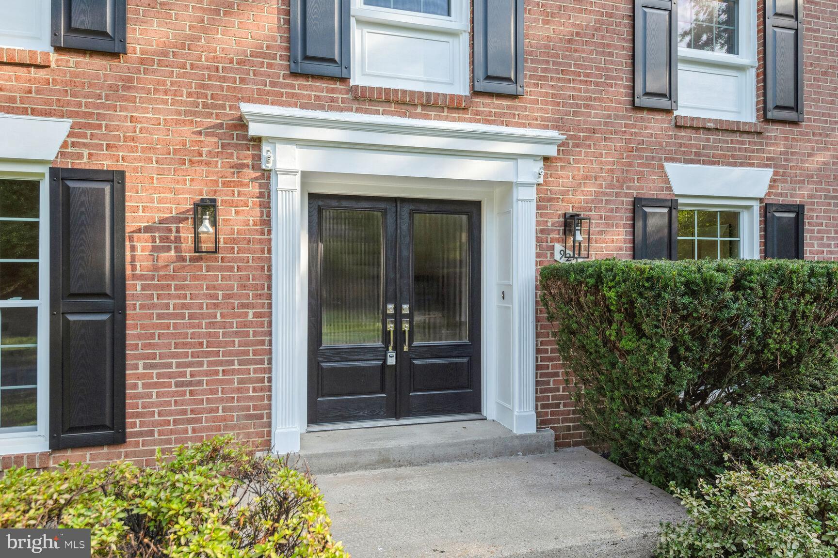 PINE KNOLLS - Residential